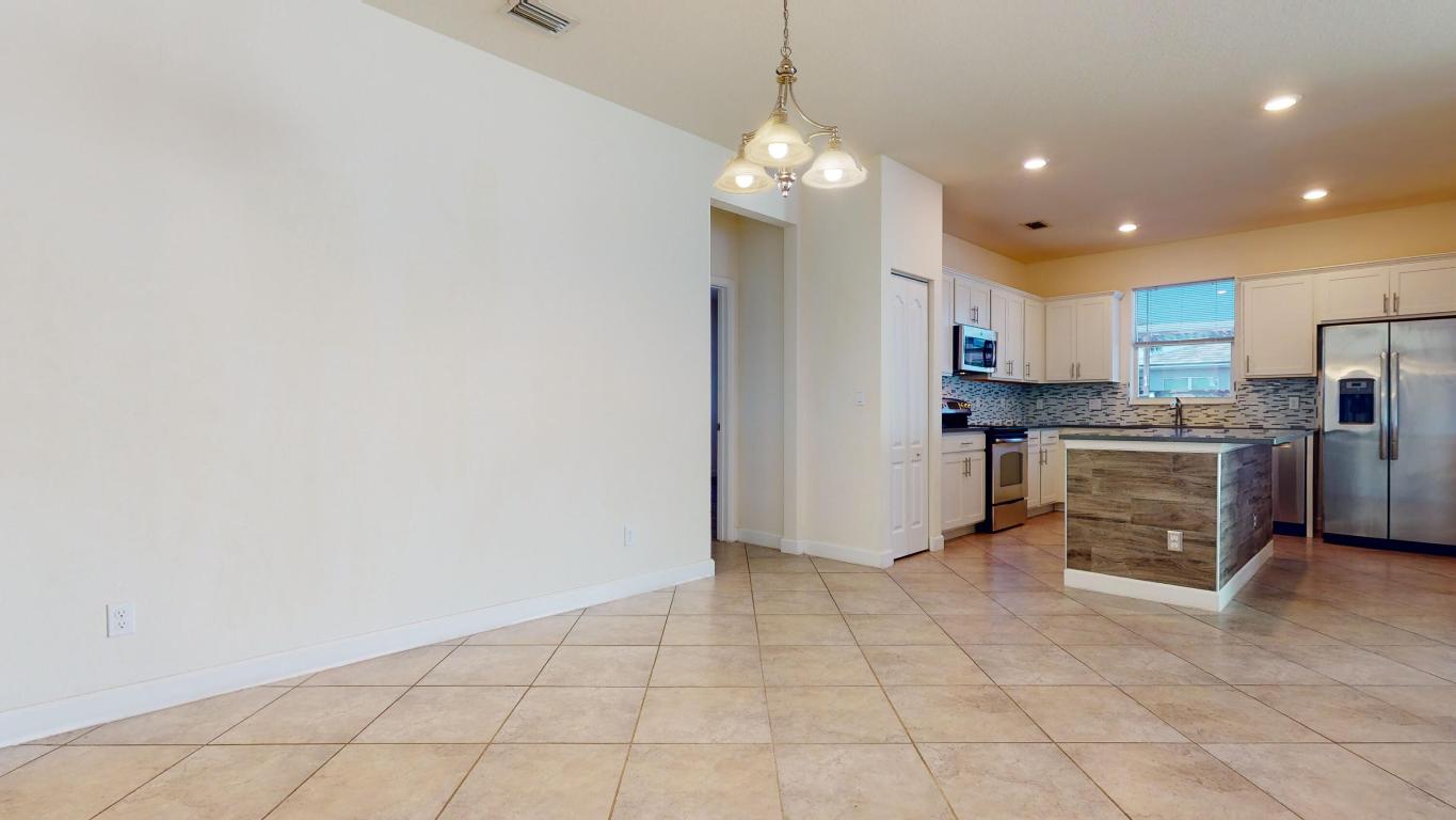 12434 NW Stanis Lane