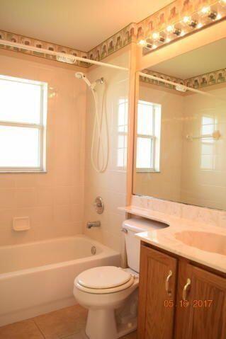 1701 SW Victor Lane