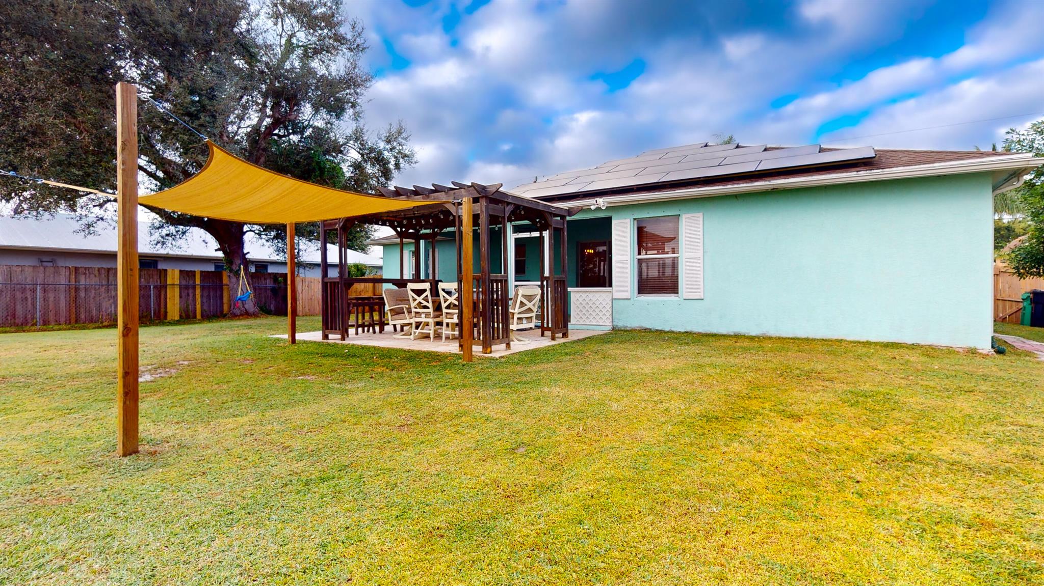 377 SW Kestor Drive