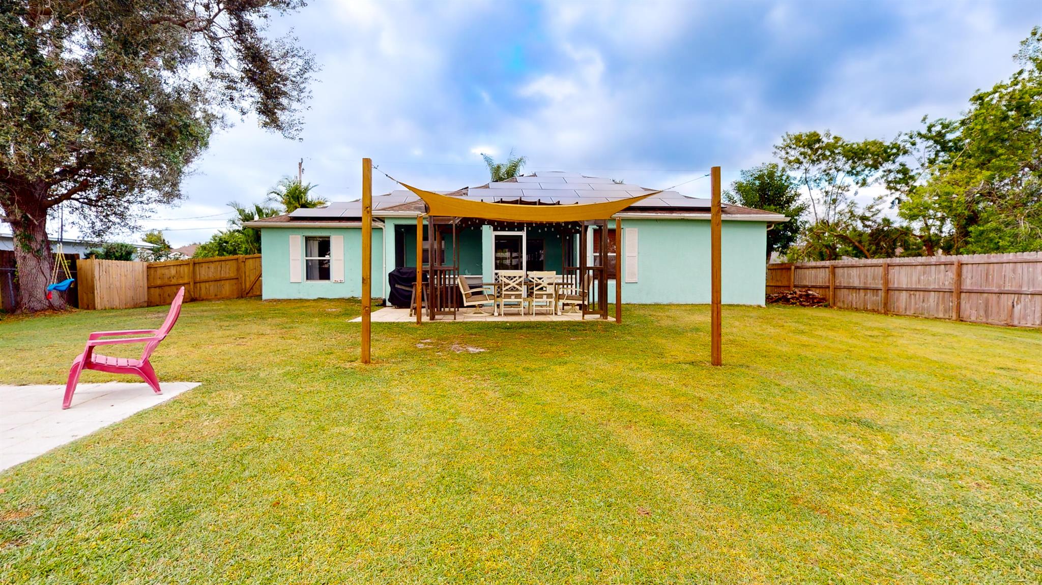 377 SW Kestor Drive