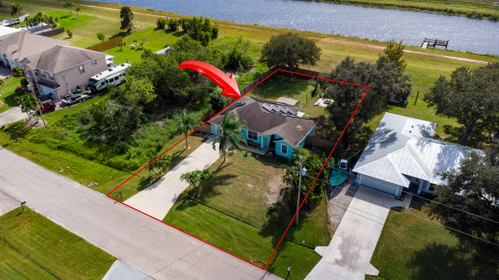 377 SW Kestor Drive