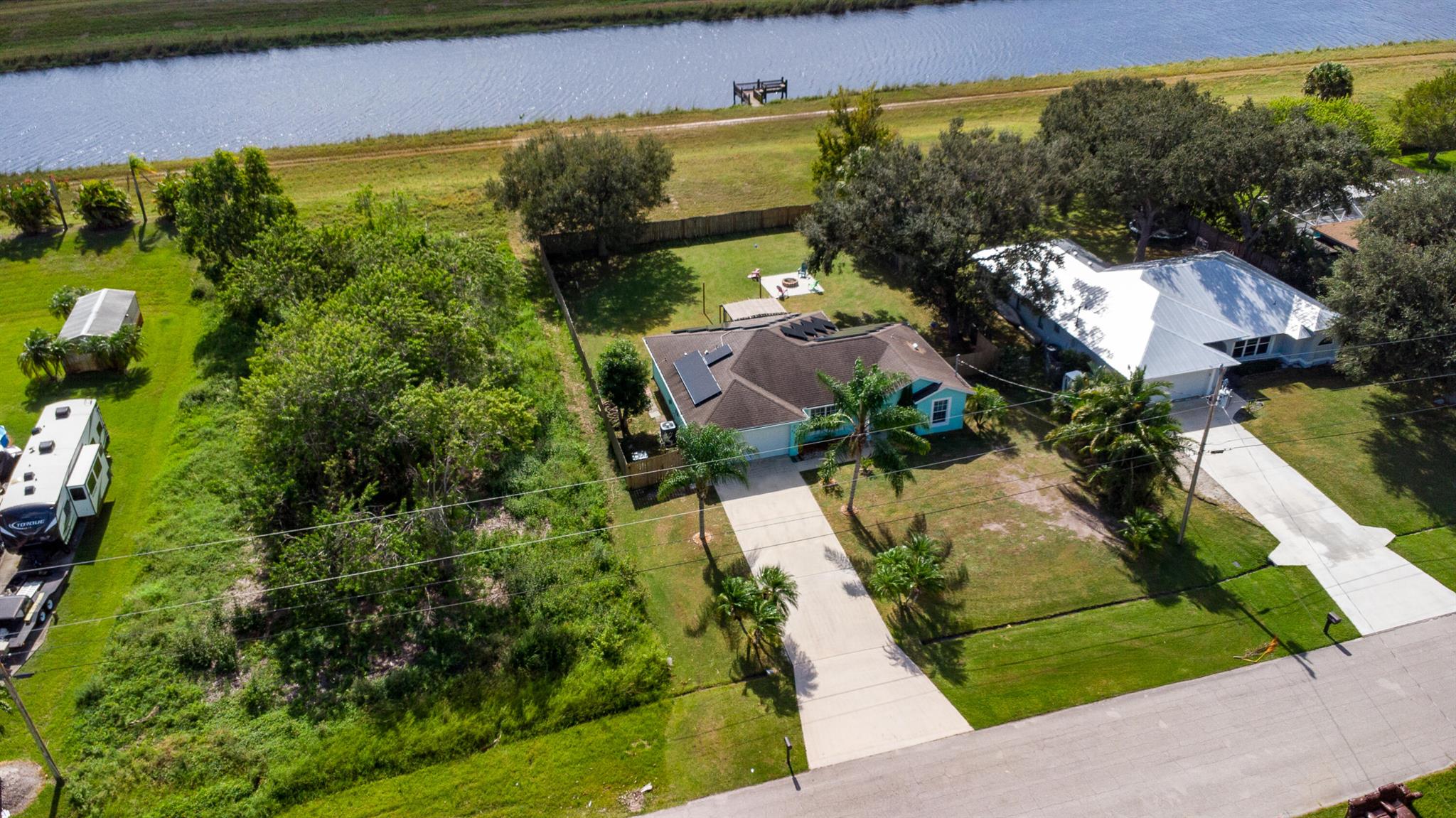 377 SW Kestor Drive