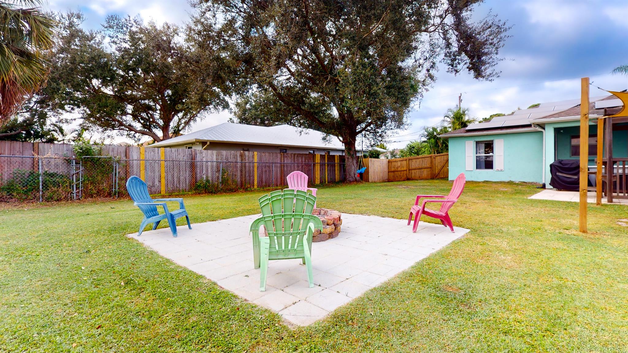 377 SW Kestor Drive