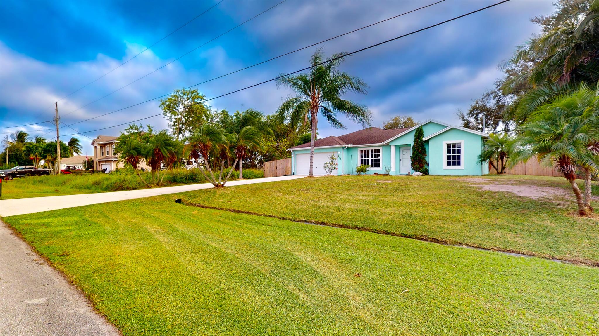 377 SW Kestor Drive