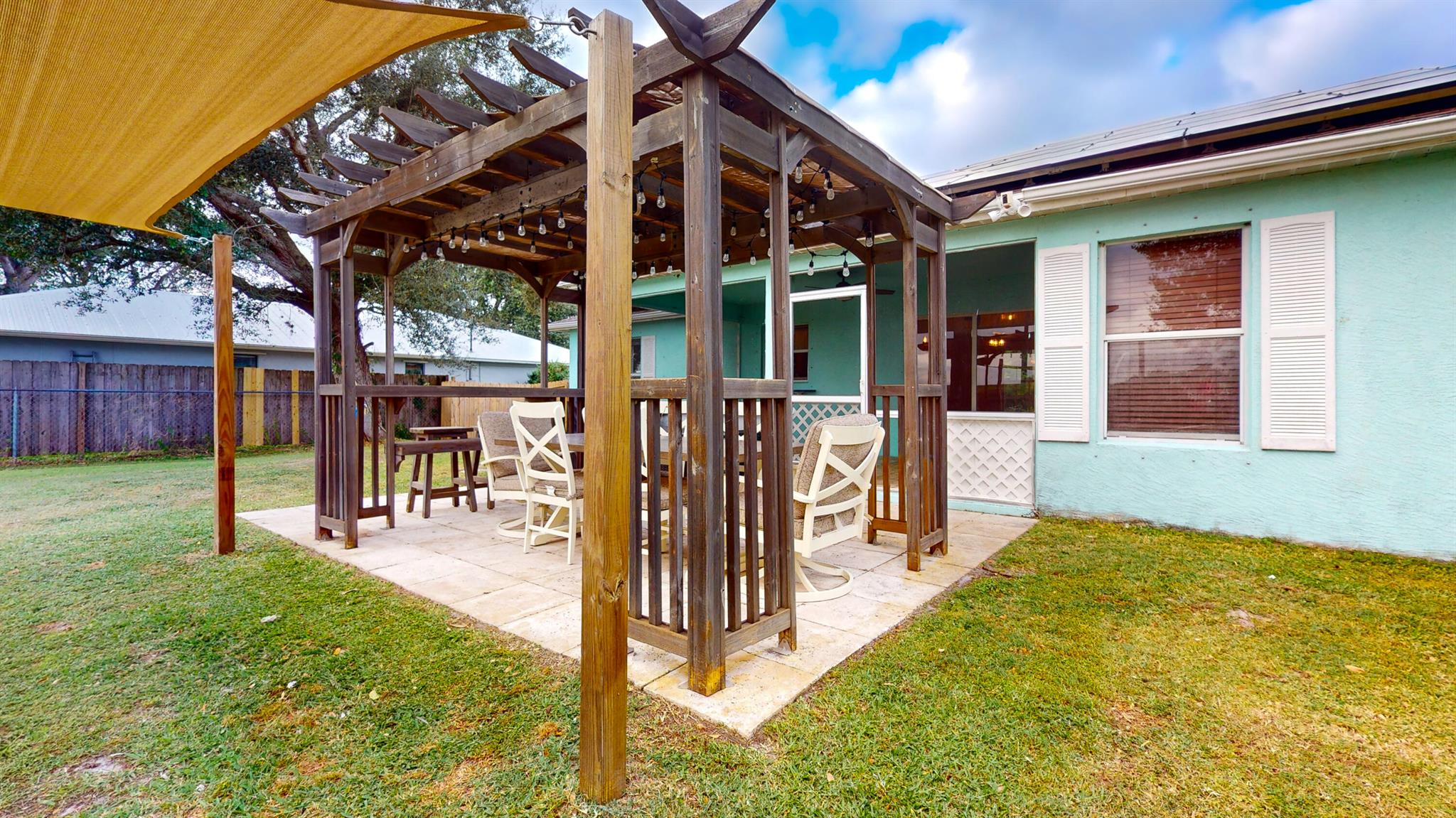 377 SW Kestor Drive