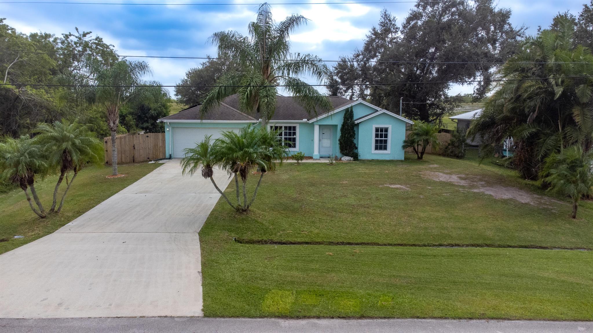 377 SW Kestor Drive