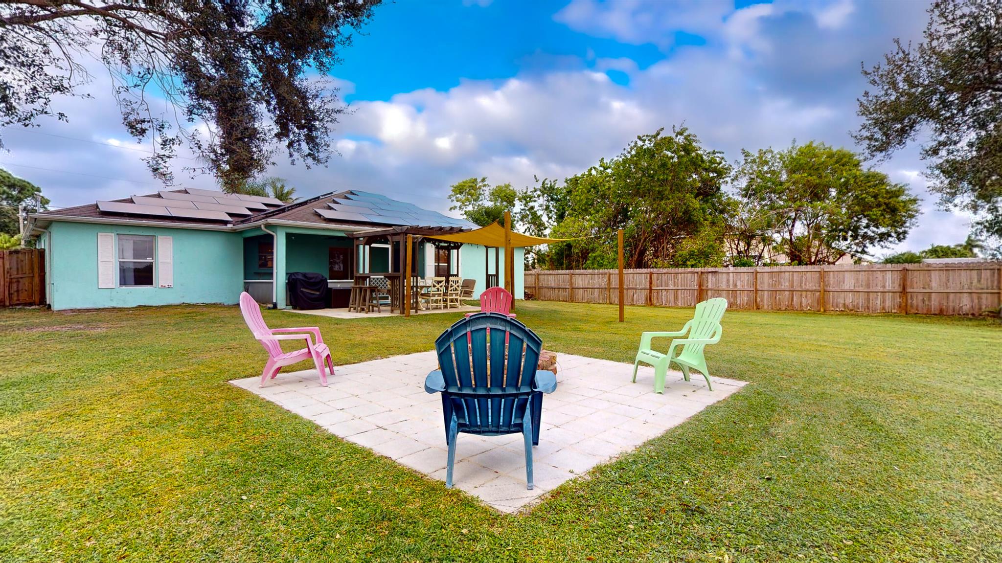 377 SW Kestor Drive