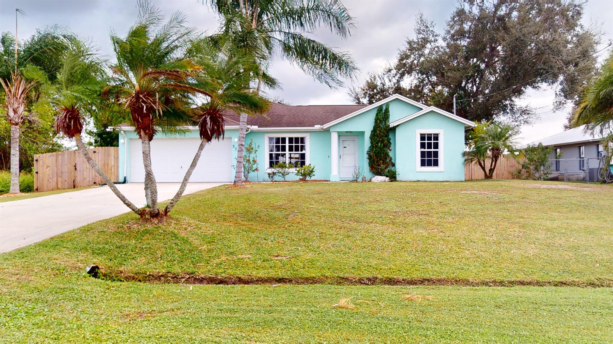 377 SW Kestor Drive