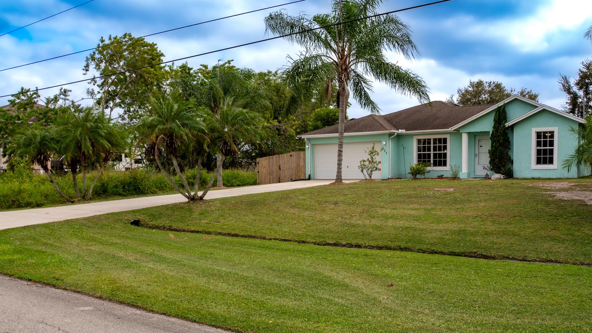 377 SW Kestor Drive