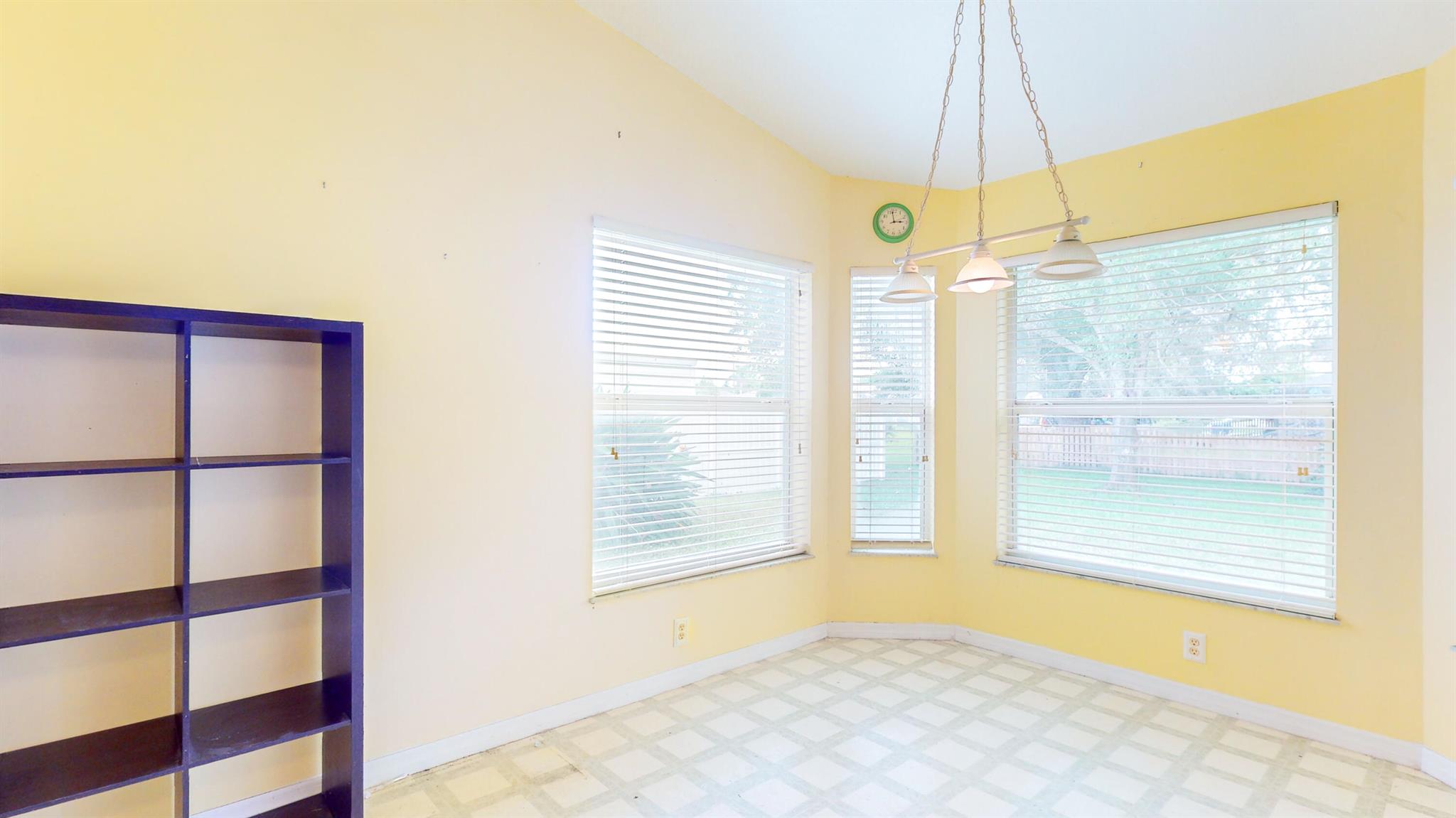 129 Larchmont Terrace