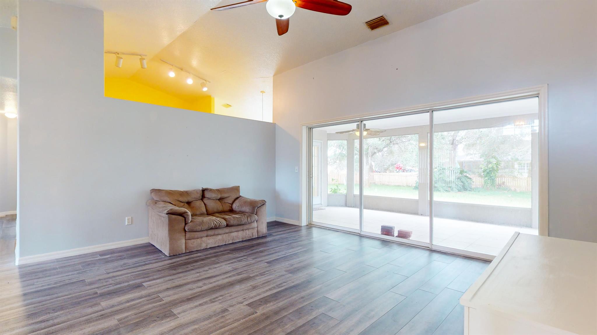 129 Larchmont Terrace