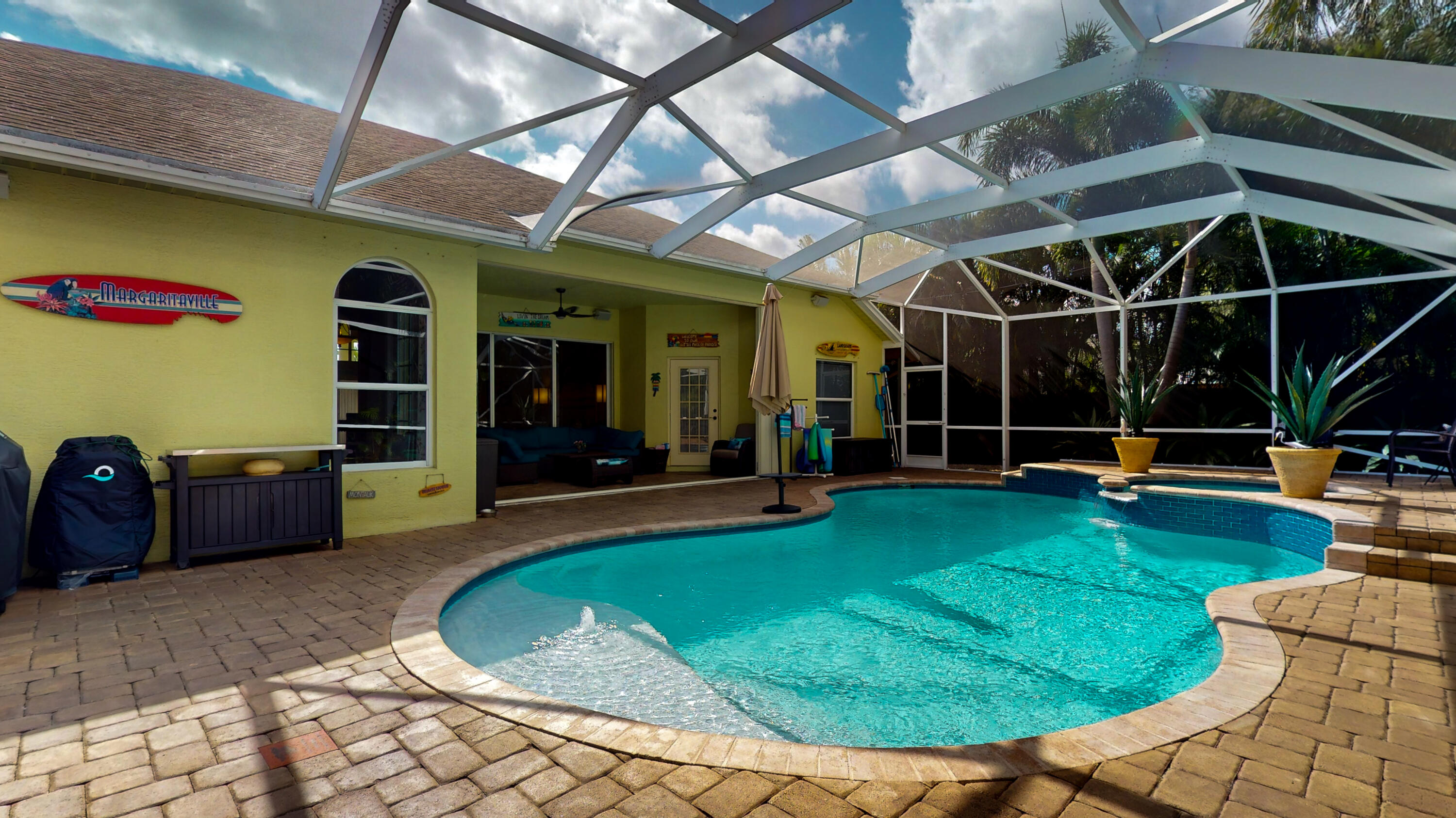 463 SW Ryder Road