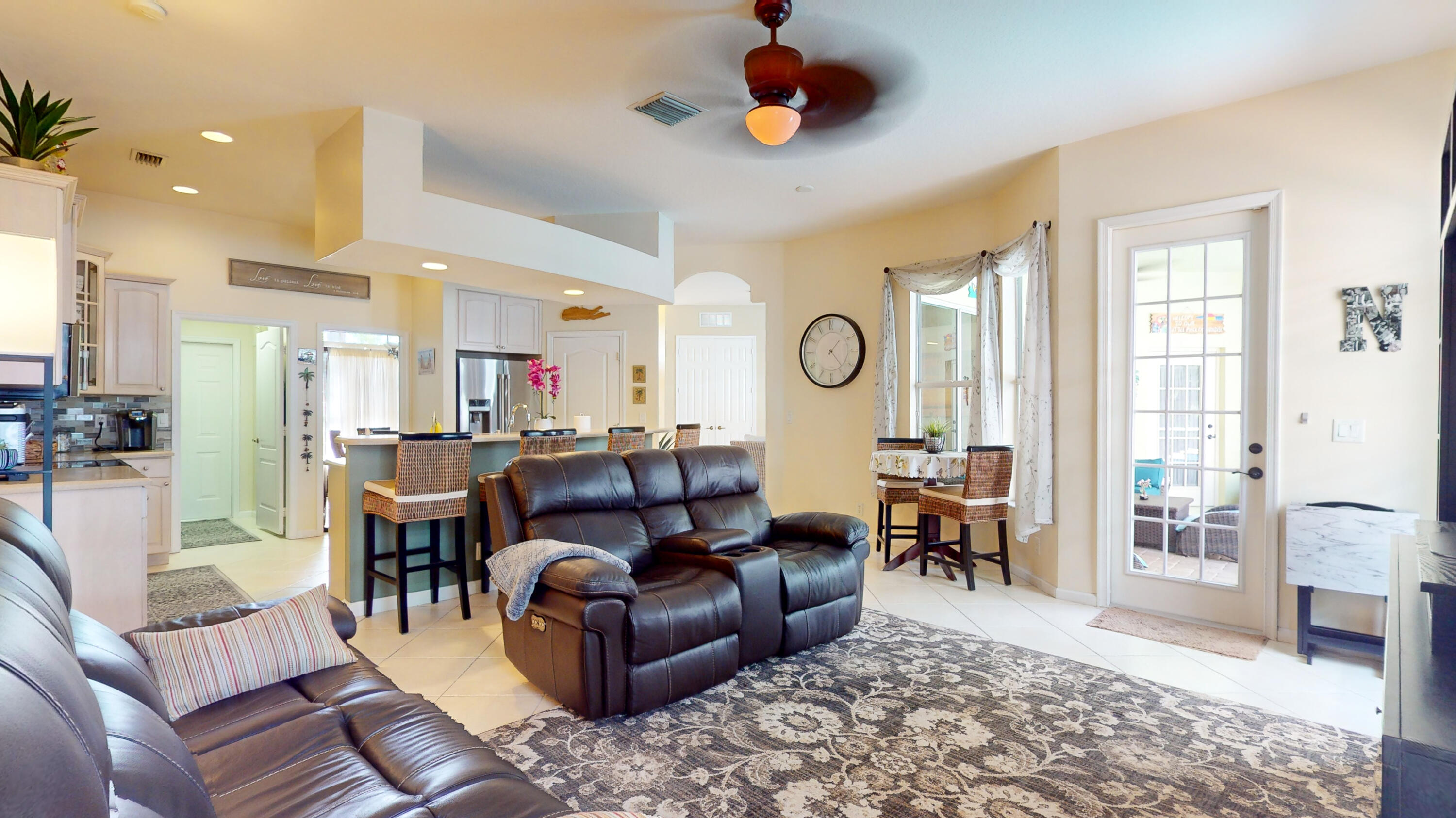 463 SW Ryder Road