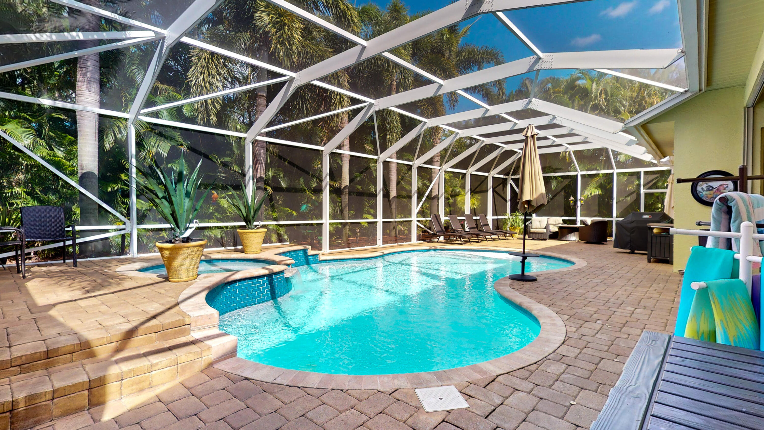 463 SW Ryder Road