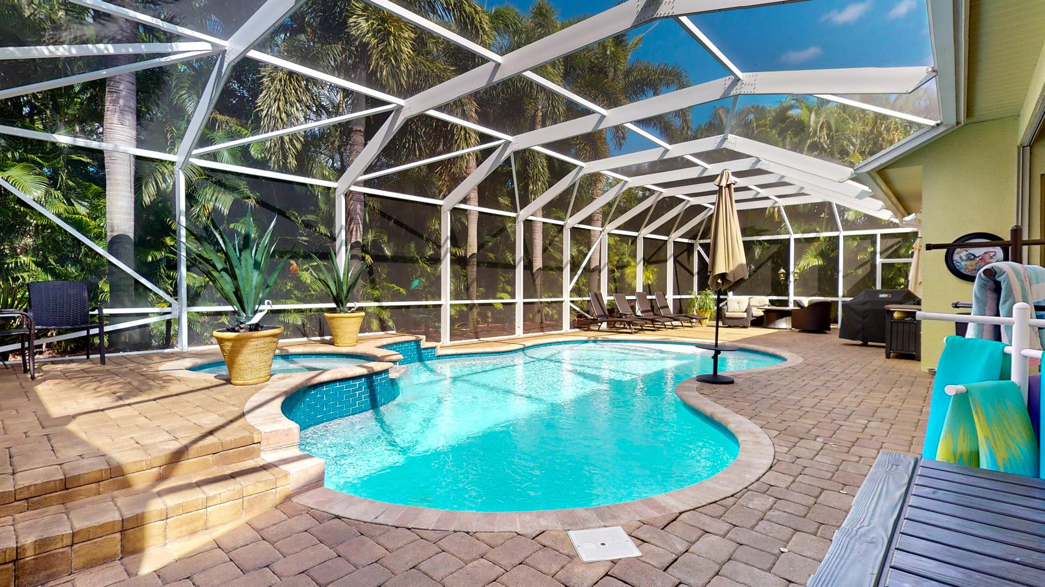 463 SW Ryder Road