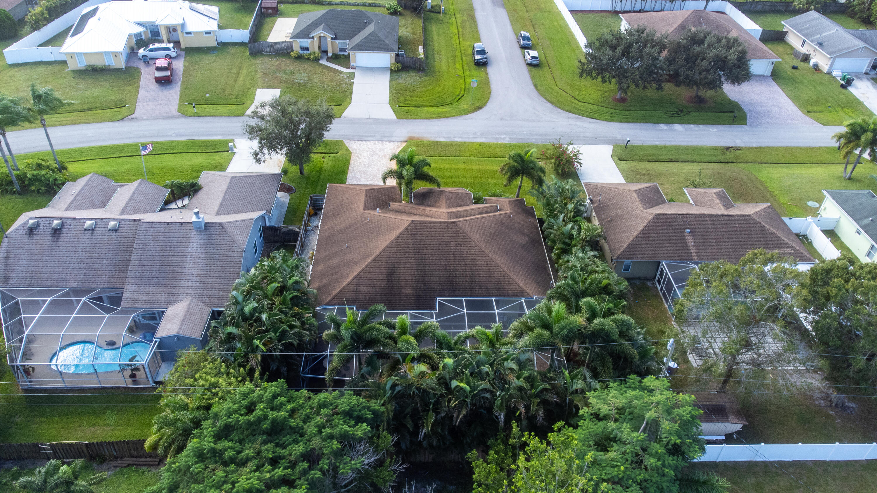 463 SW Ryder Road
