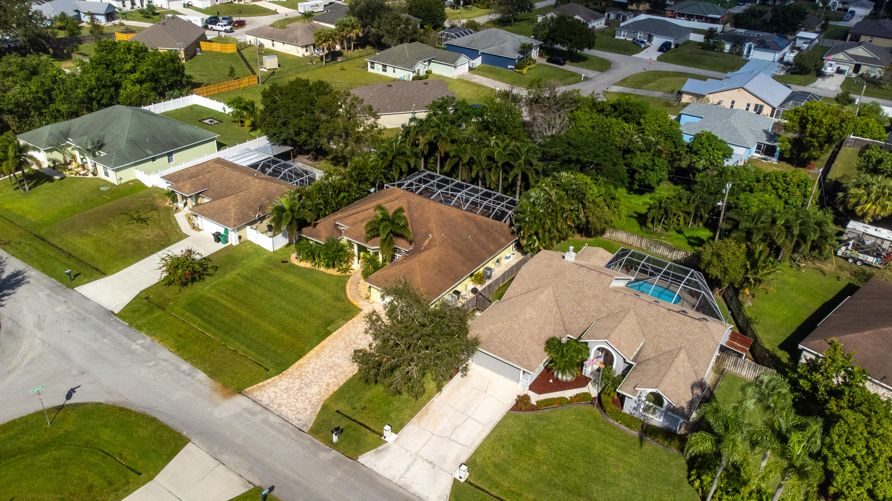463 SW Ryder Road