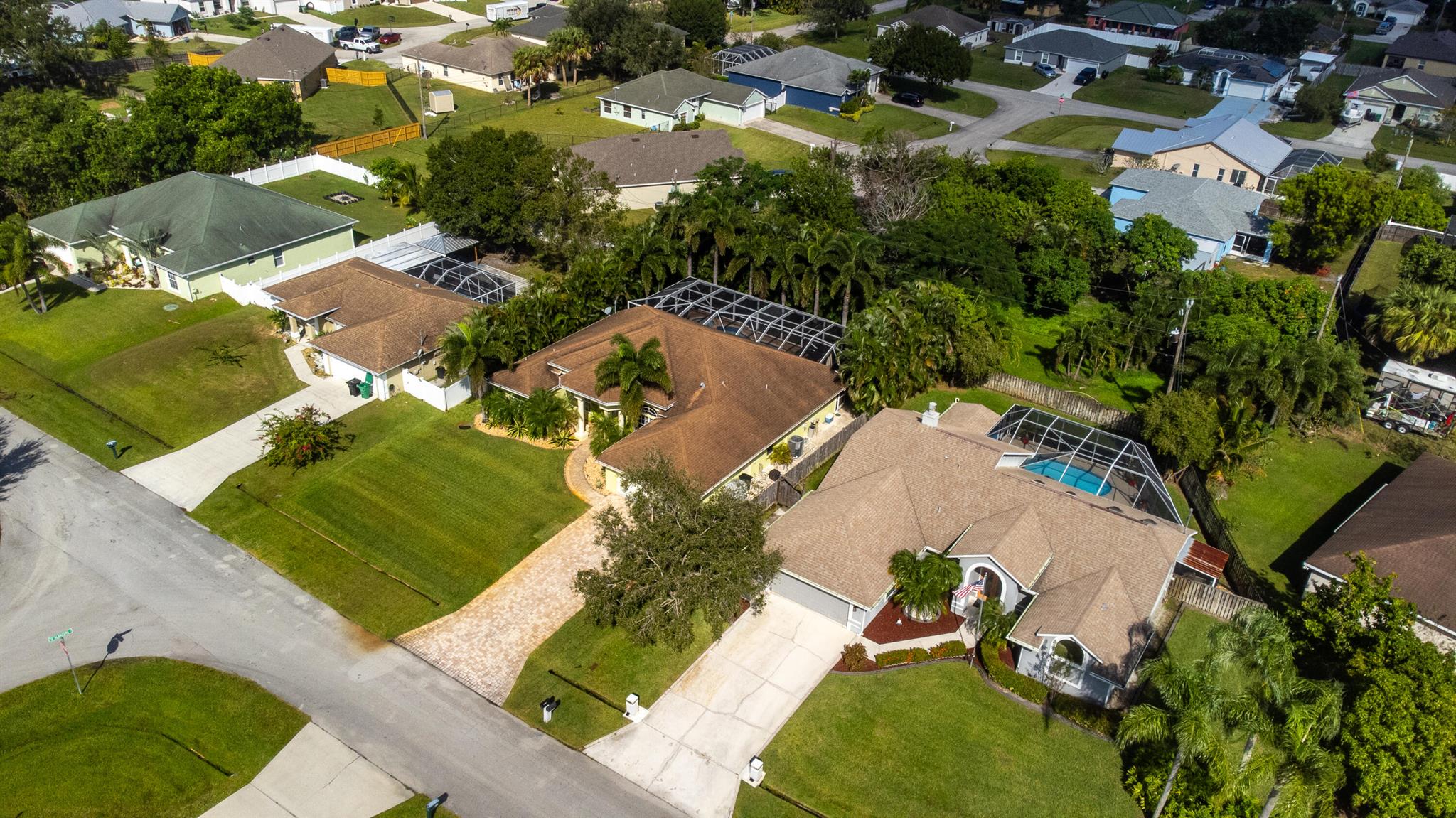 463 SW Ryder Road