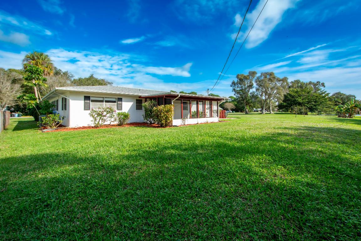 7507 James Road