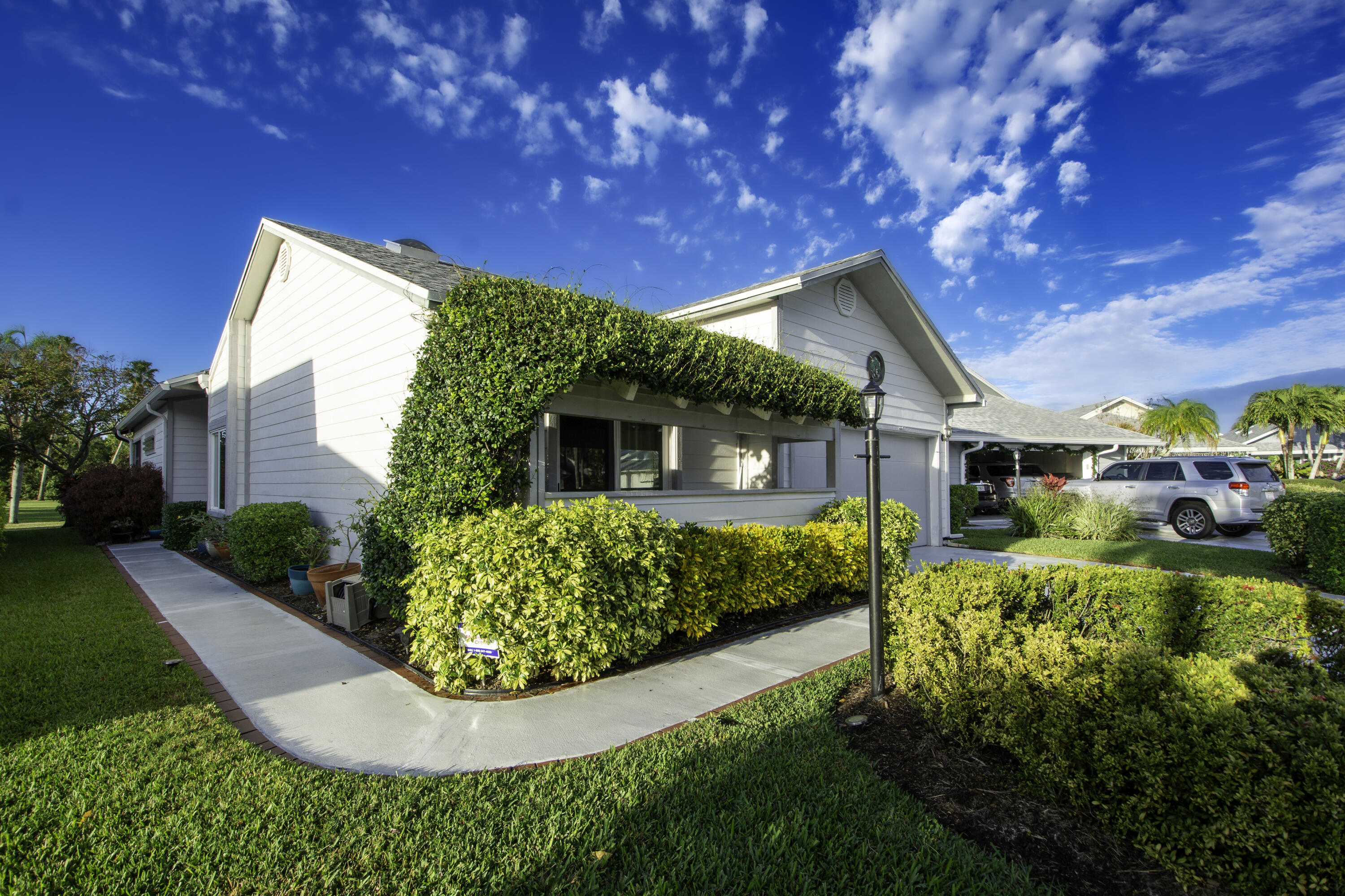 7147 SE Quincy Terrace