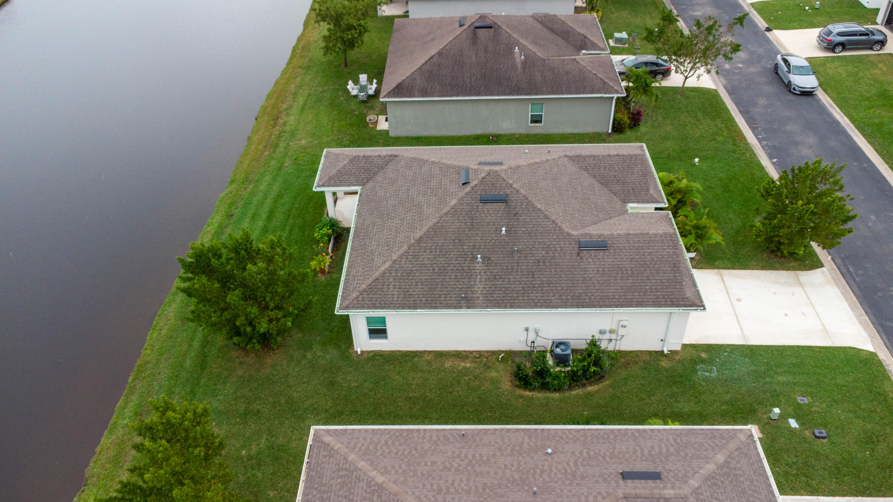 5365 Oakland Lake Circle