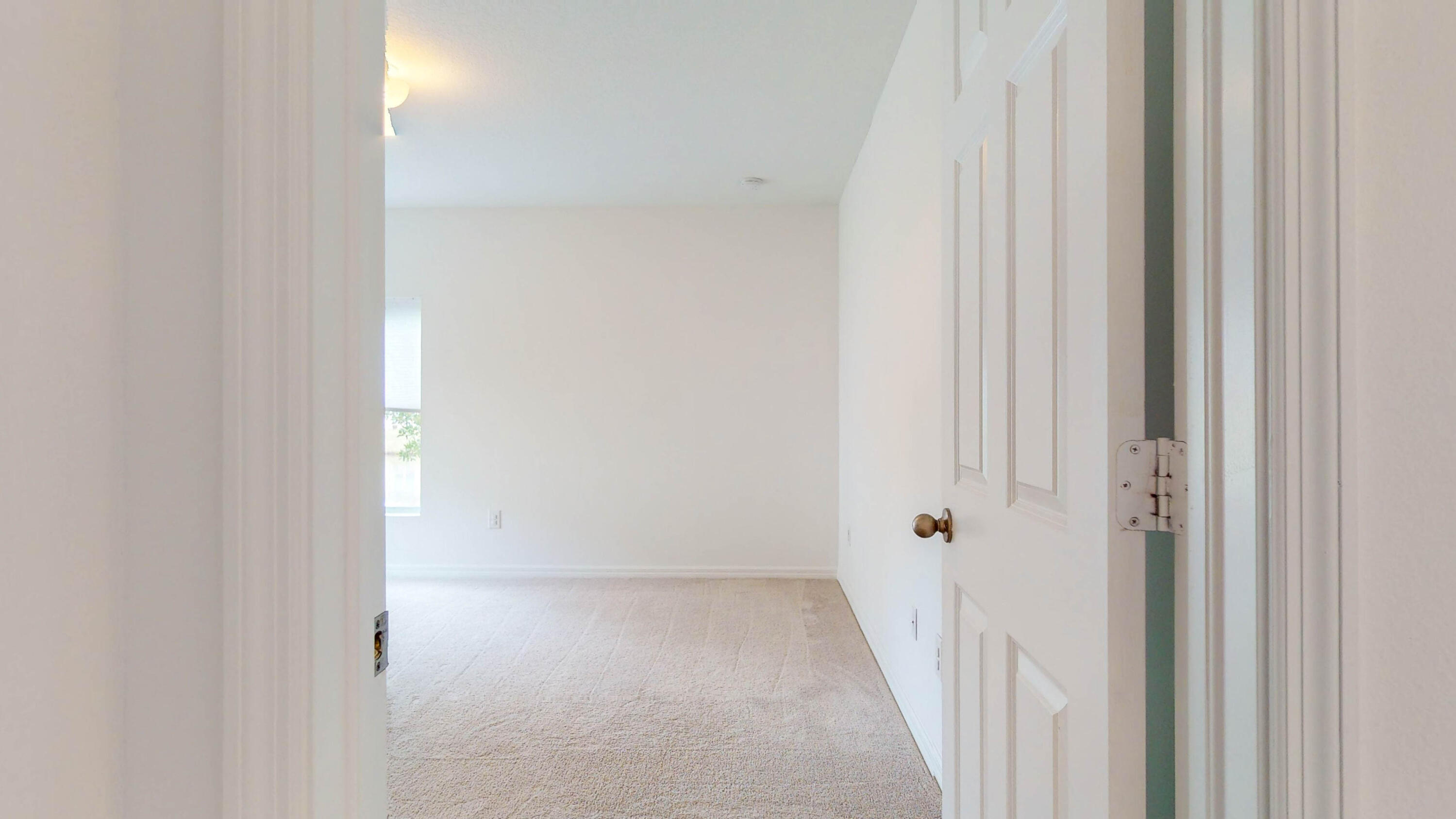 5365 Oakland Lake Circle