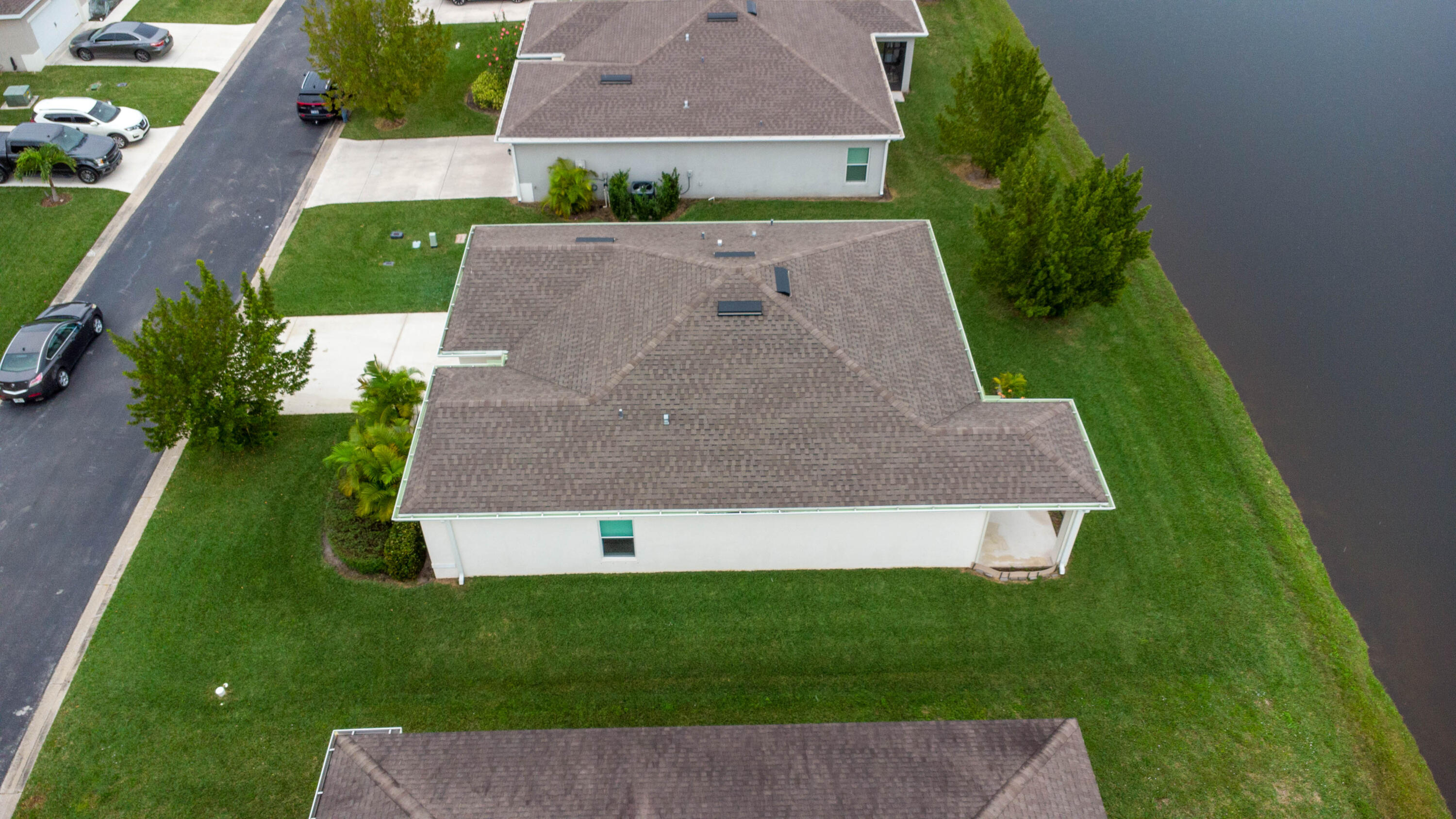 5365 Oakland Lake Circle