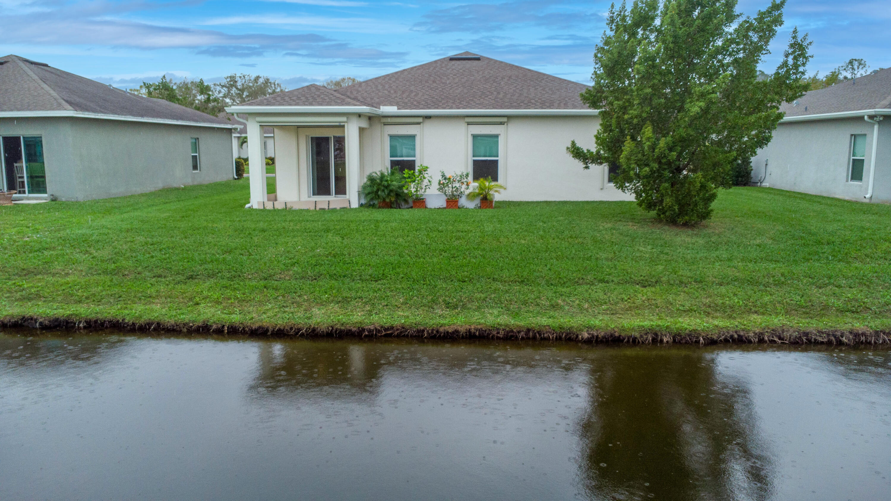 5365 Oakland Lake Circle