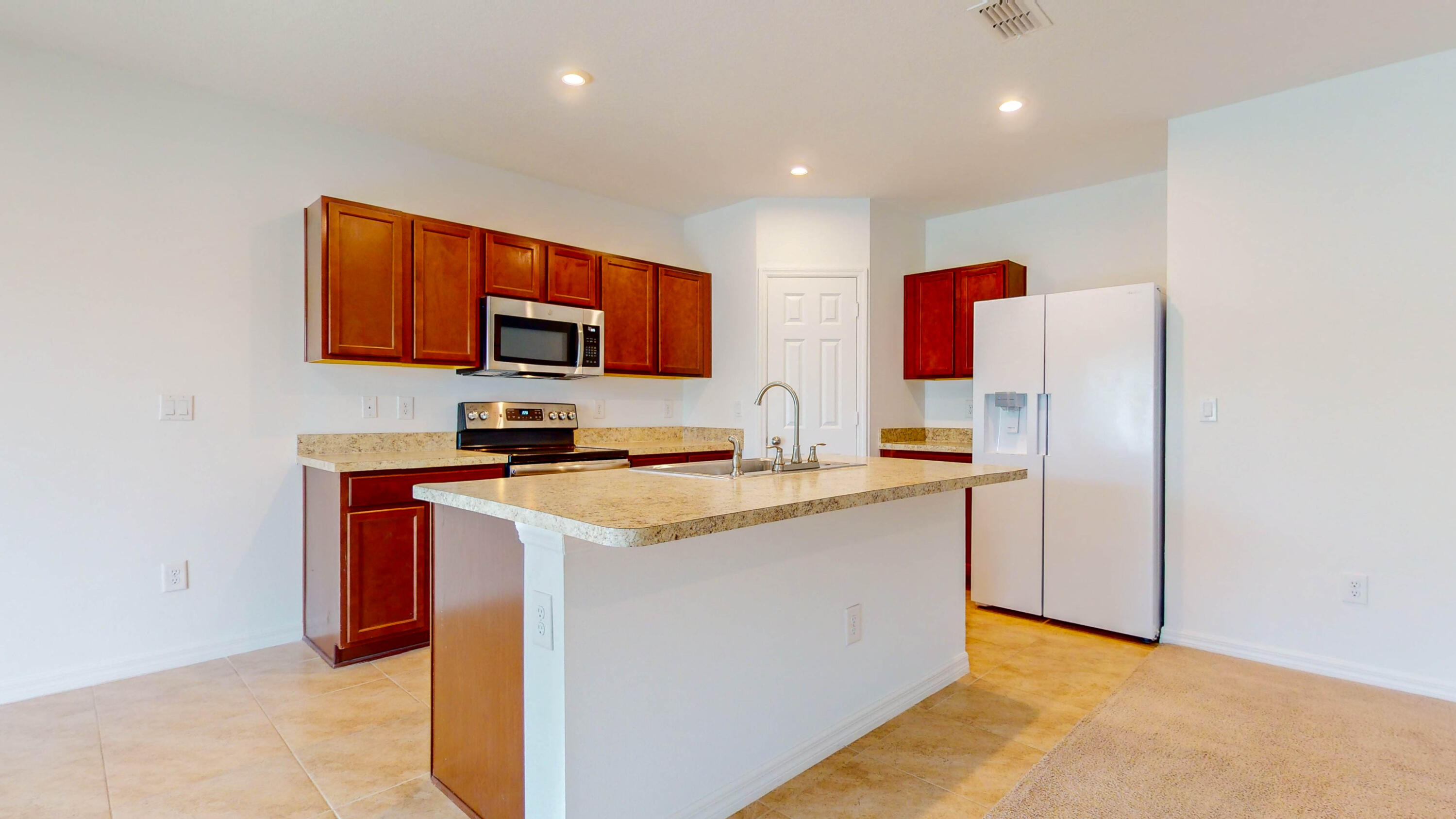 5365 Oakland Lake Circle