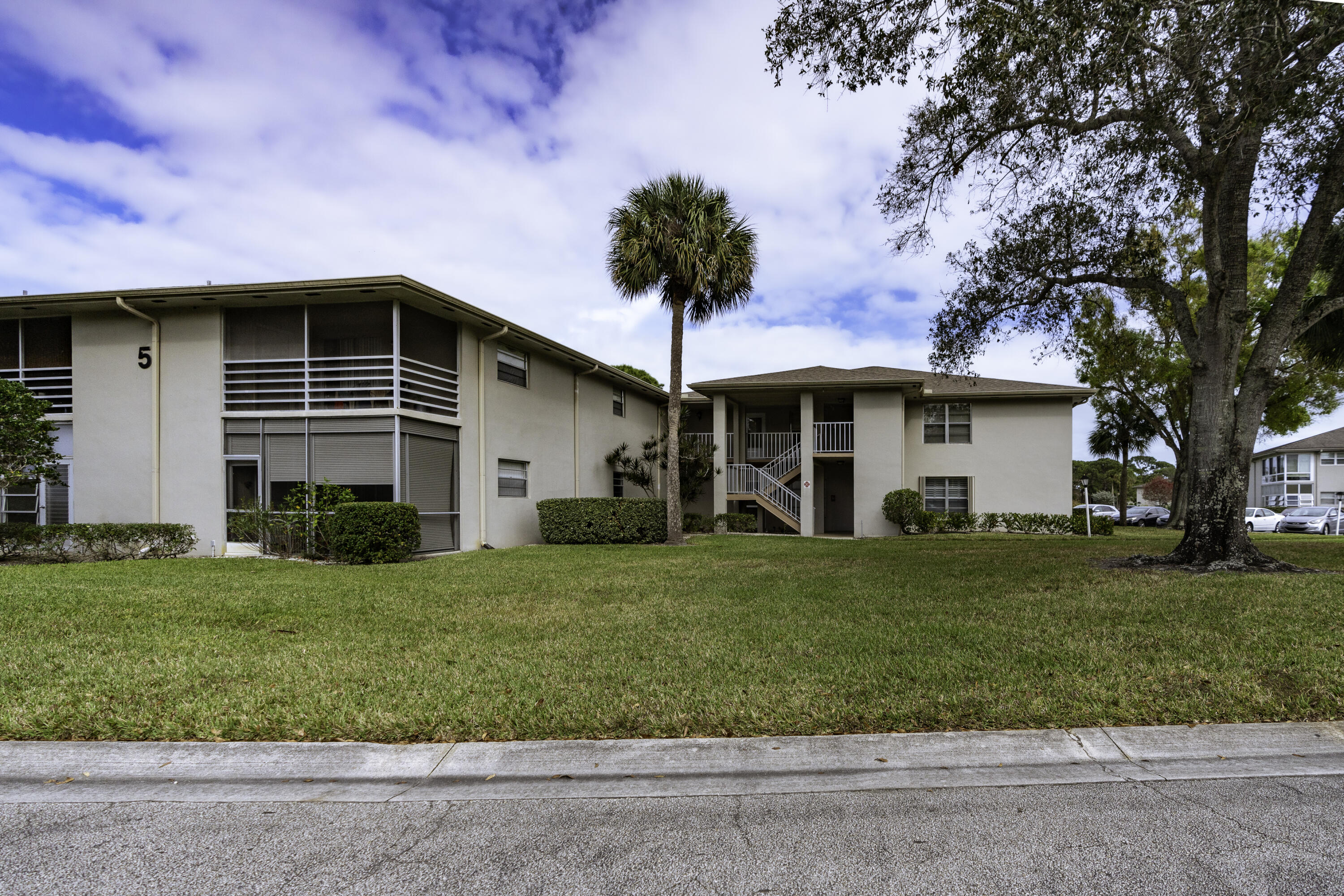 5 Lake Vista Trail 102