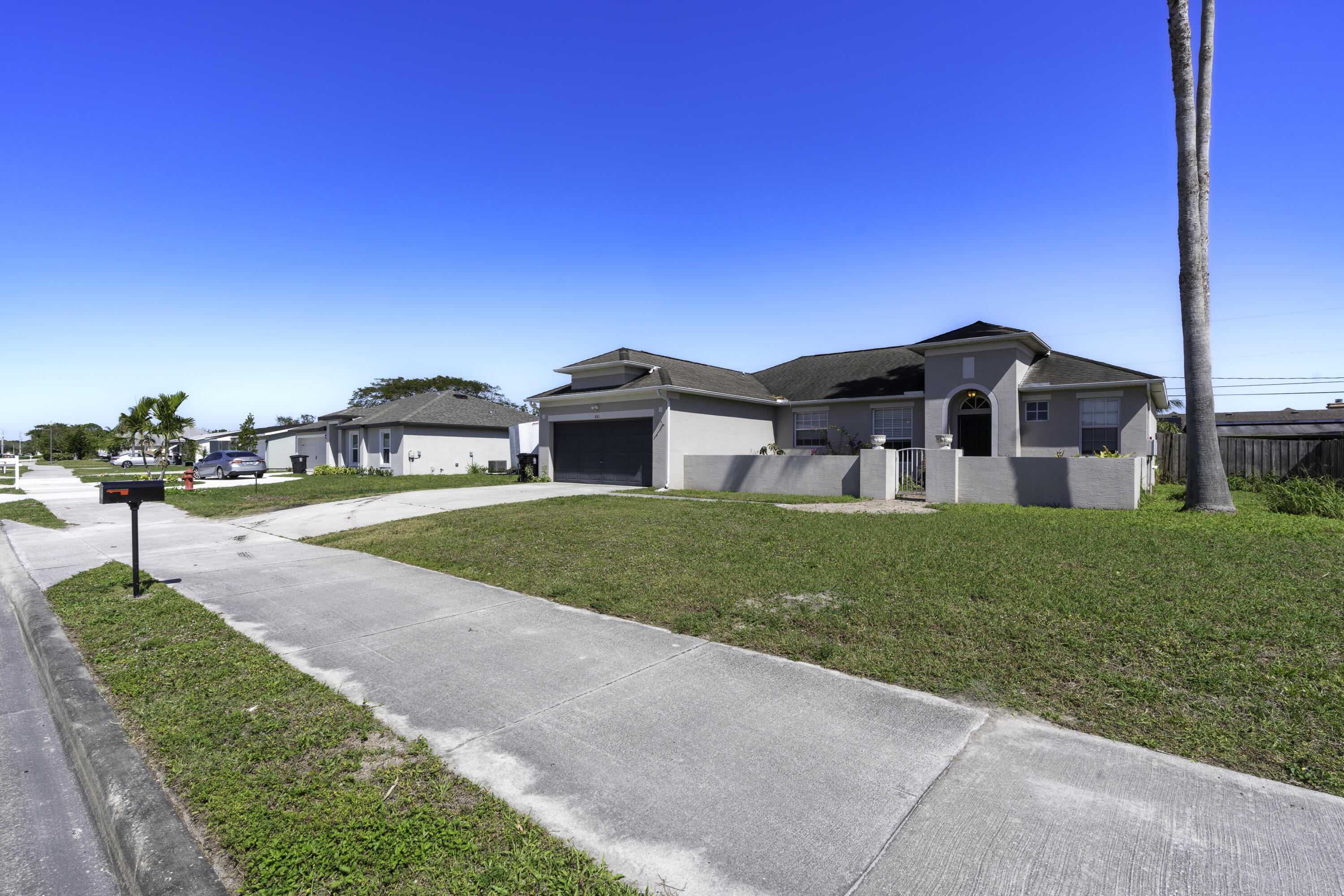 881 SW Bayshore Boulevard