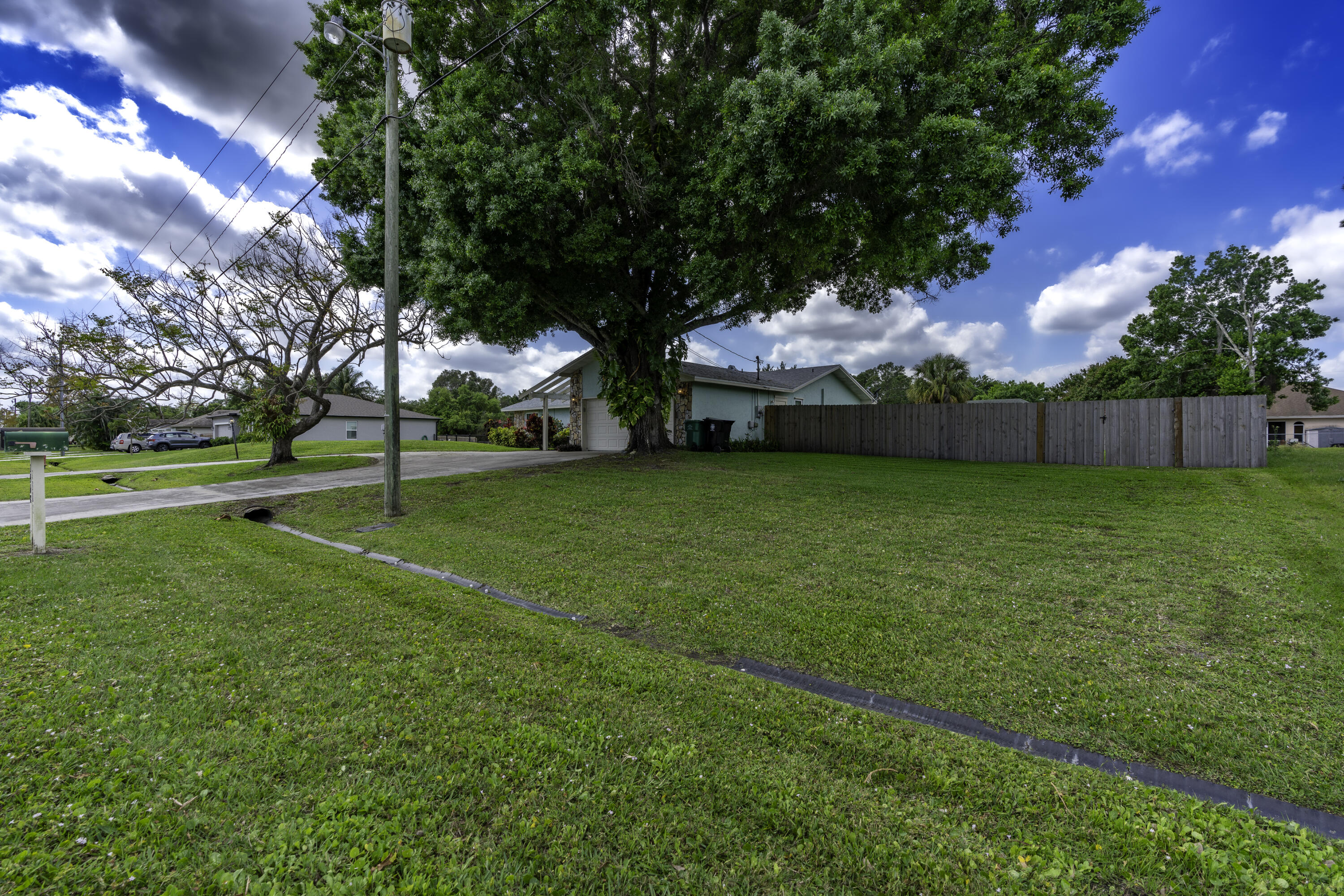 1968 SW Aladdin Street
