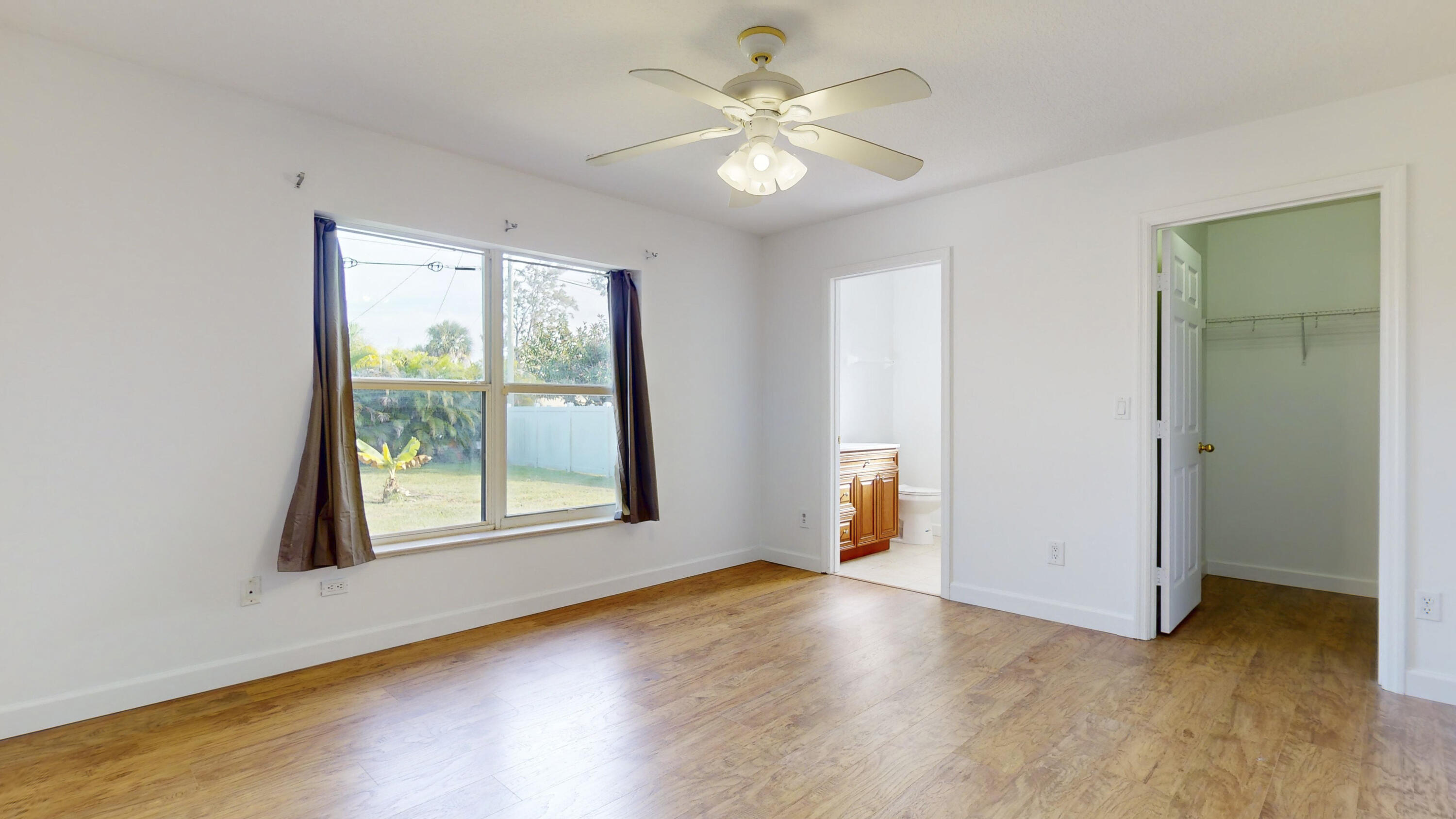 1866 SE Mandrake Circle