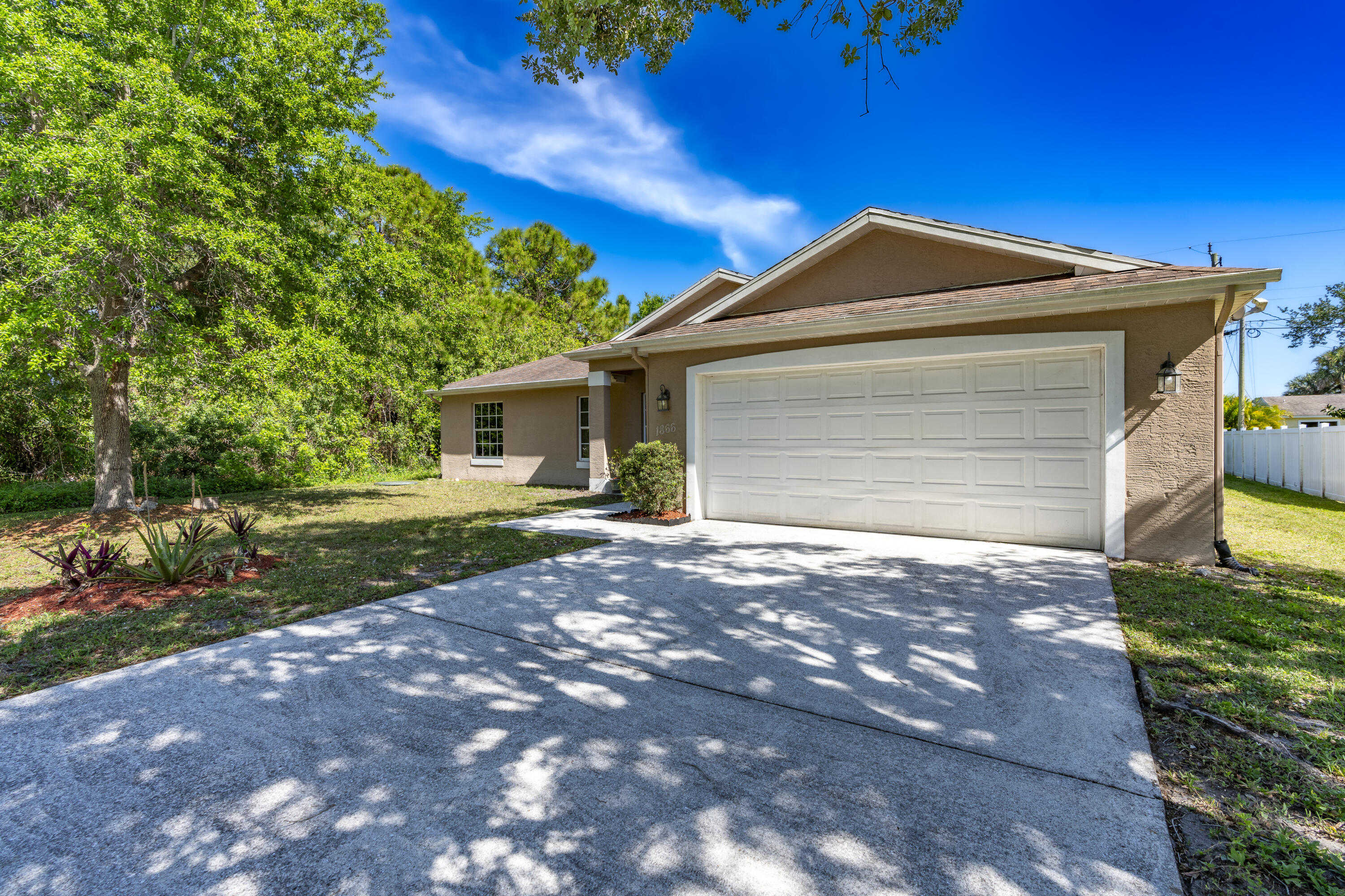 1866 SE Mandrake Circle