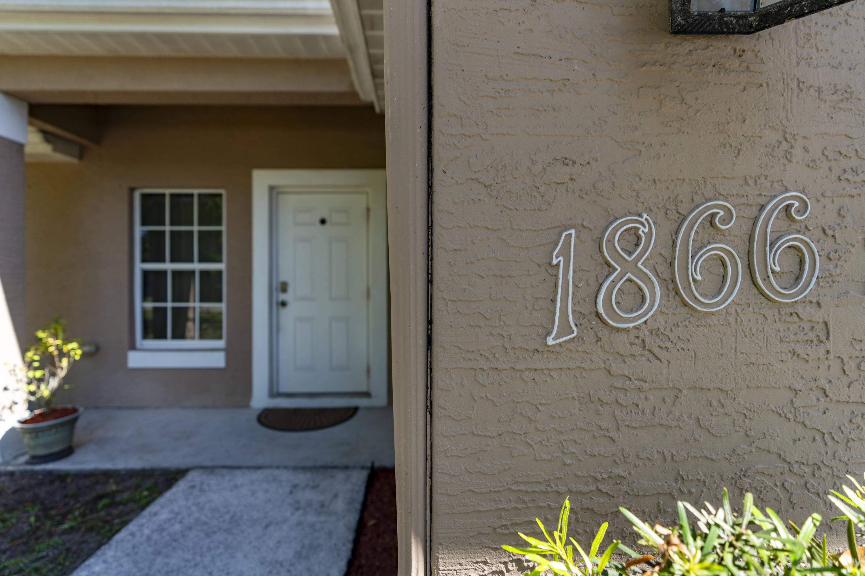 1866 SE Mandrake Circle