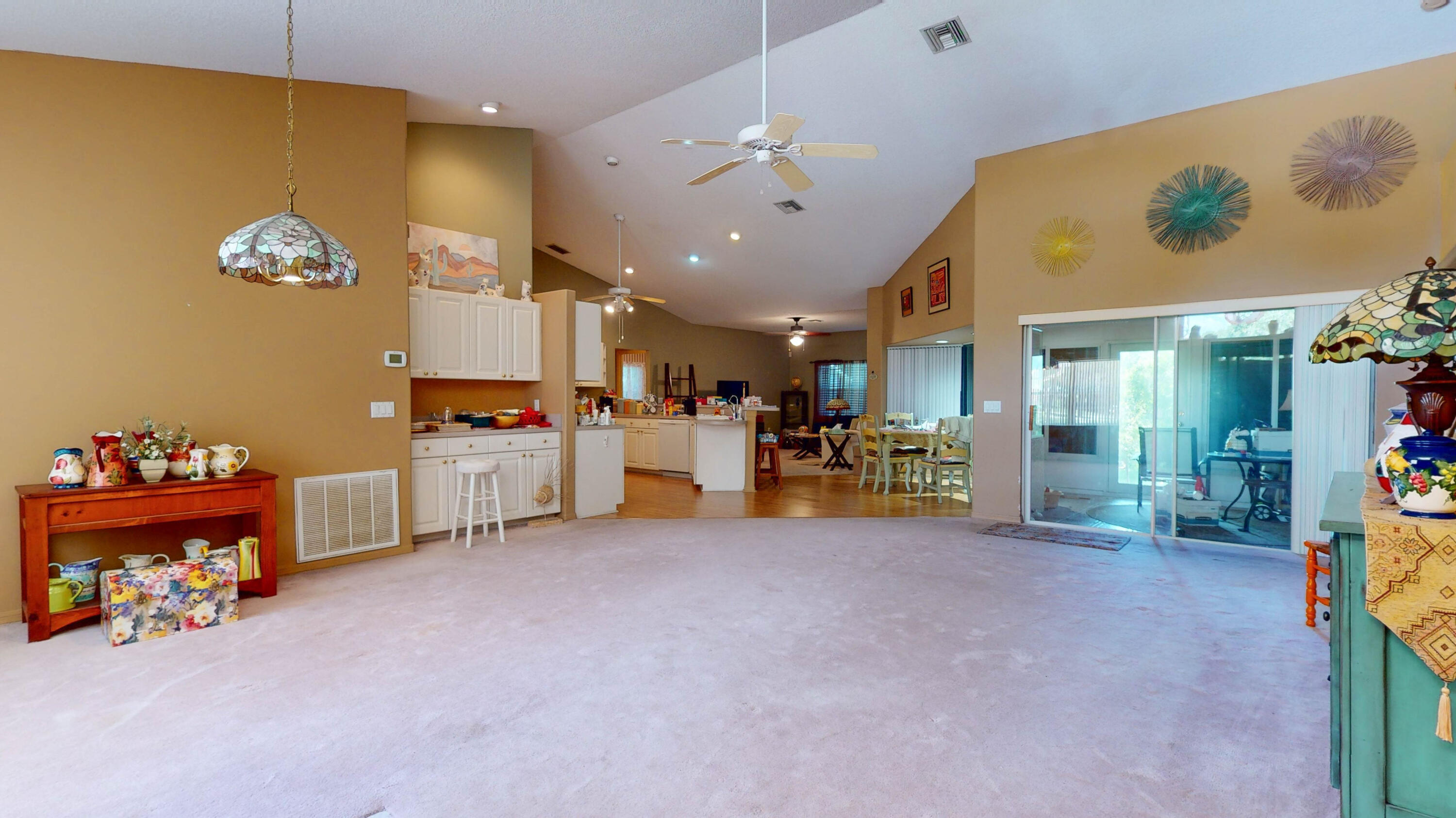 386 Concha Drive