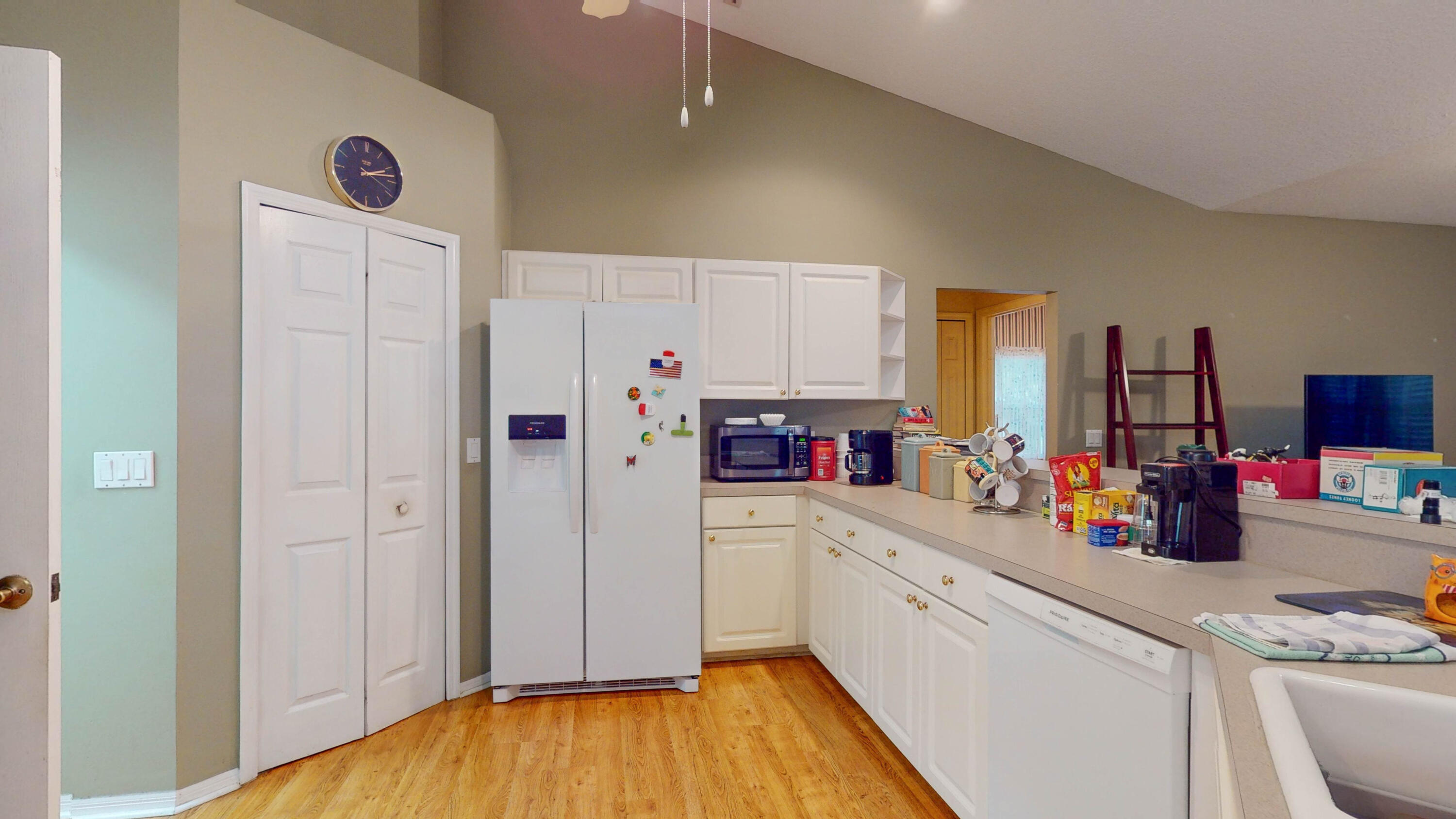 386 Concha Drive