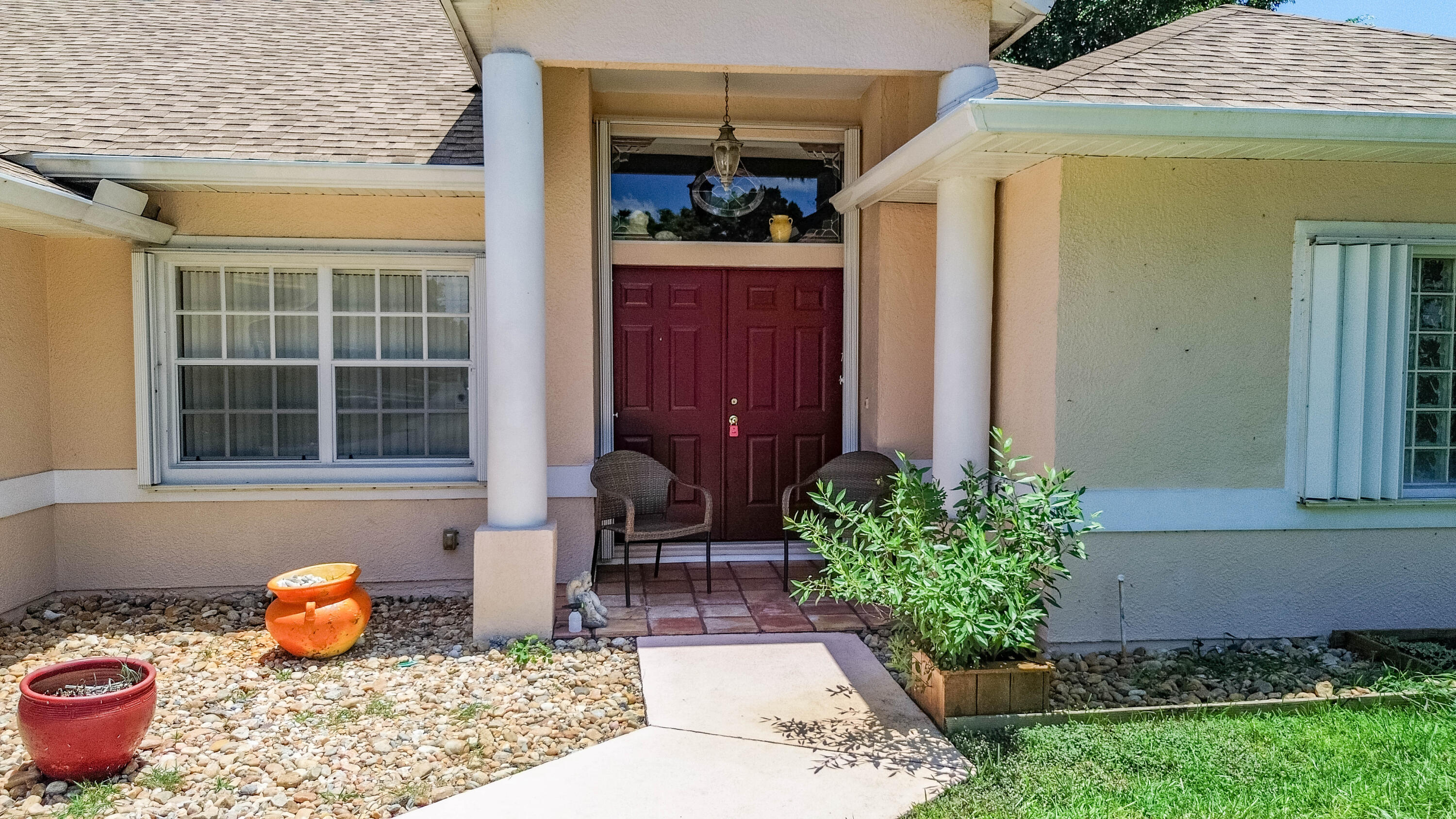 386 Concha Drive