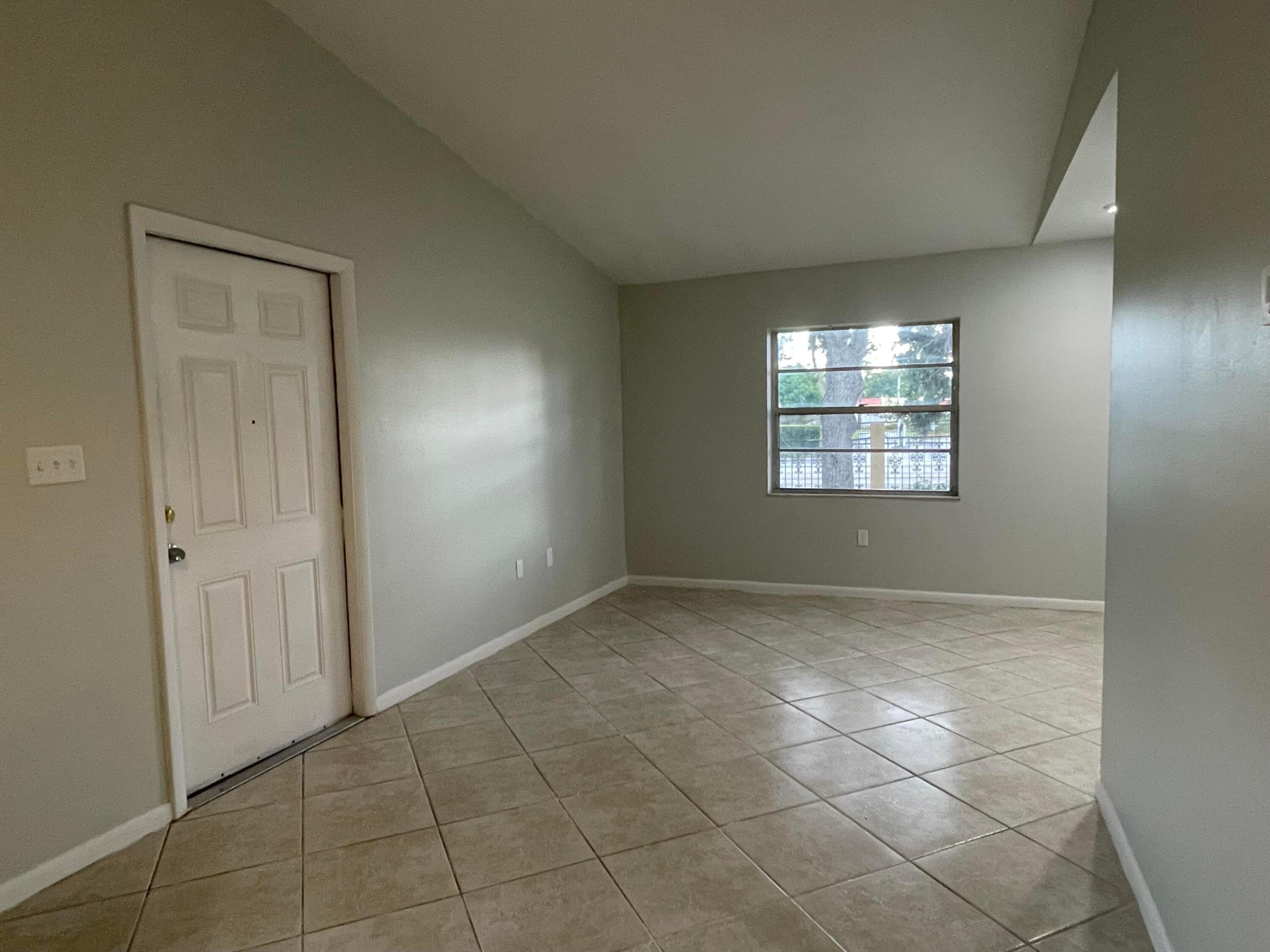 2013 Oleander Boulevard C