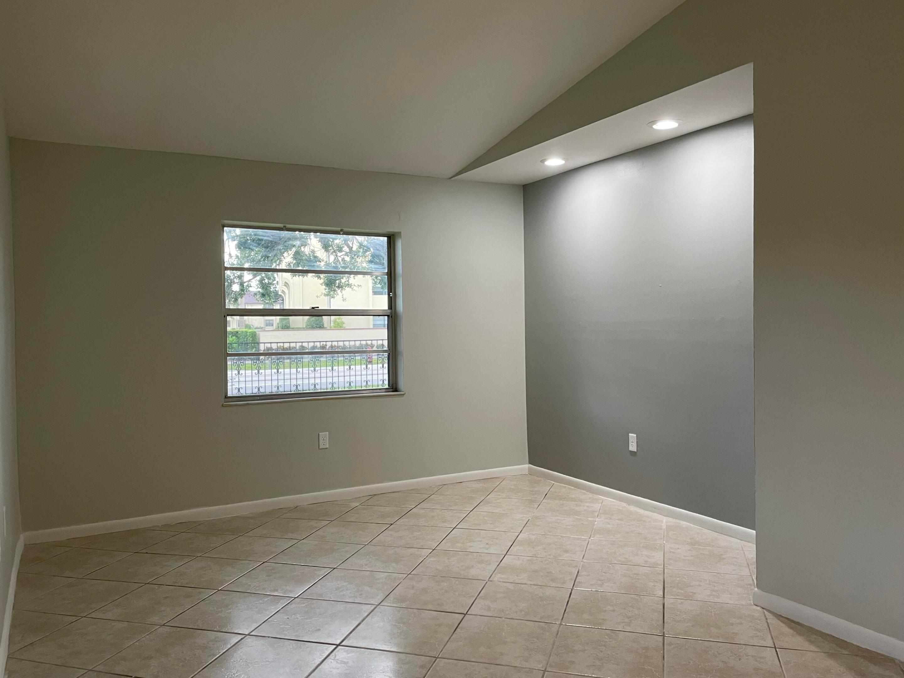 2013 Oleander Boulevard C