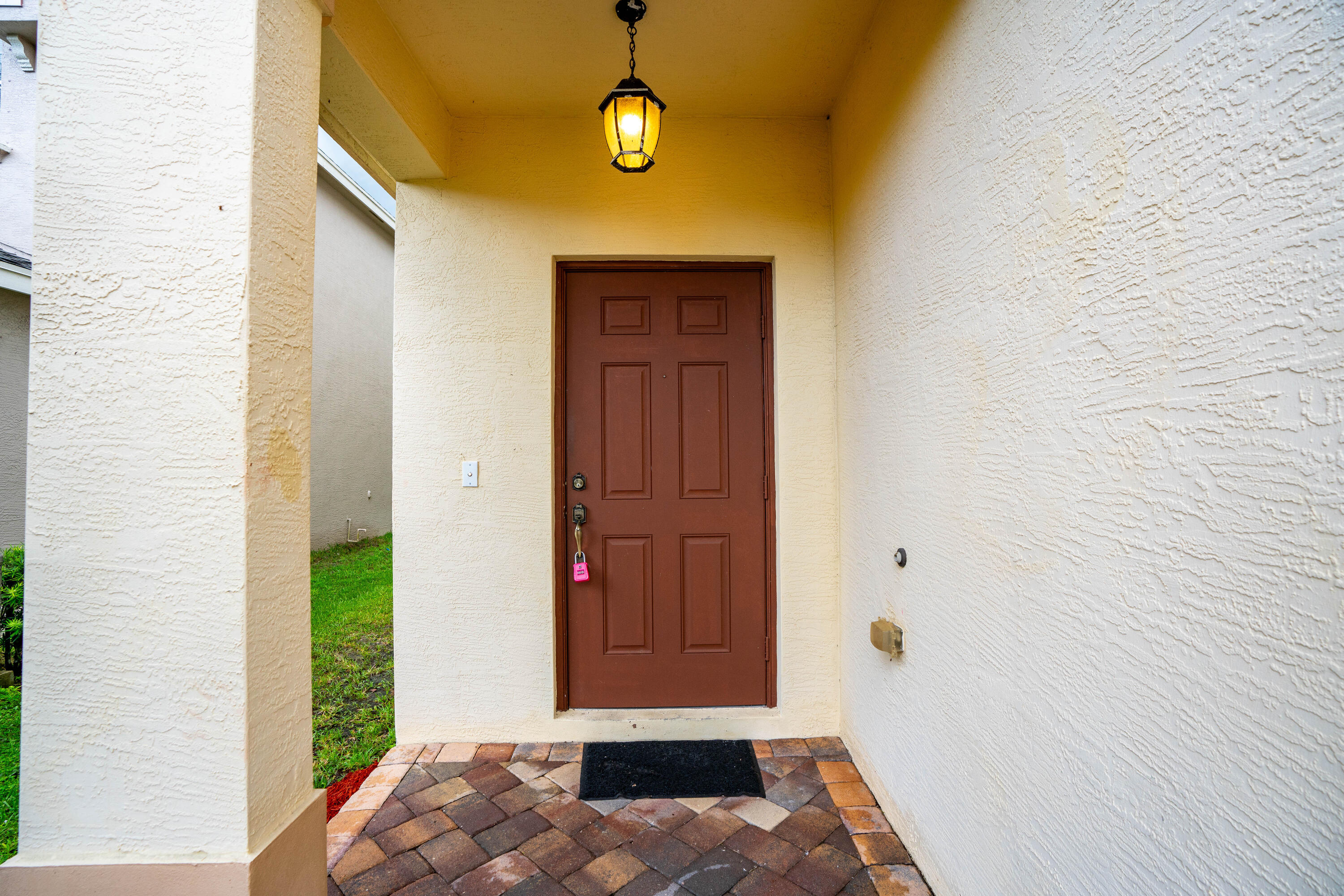 9632 Windrift Circle
