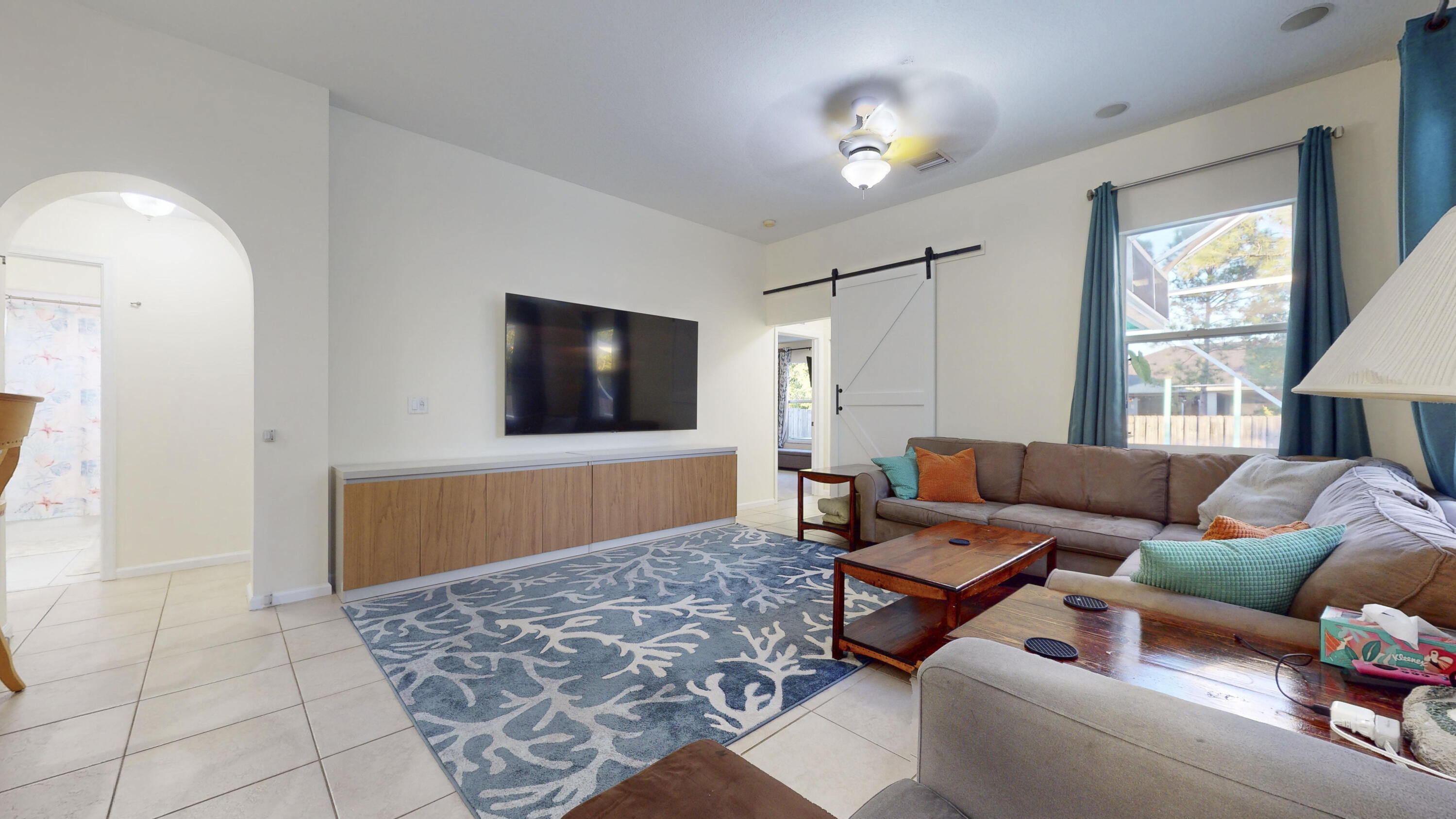 425 SW Dahled Avenue