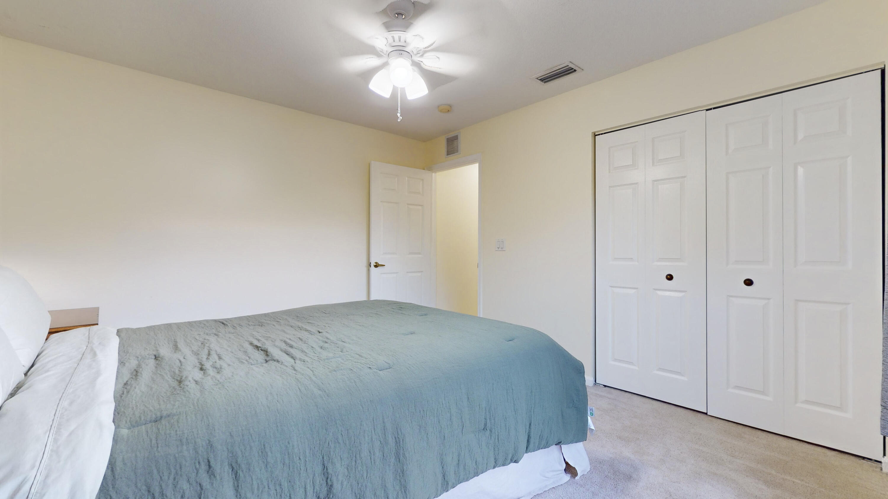 425 SW Dahled Avenue