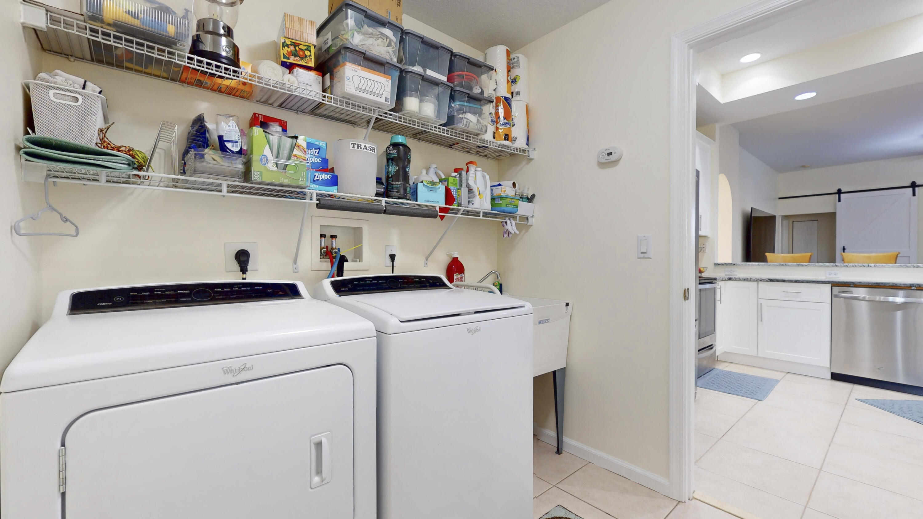 425 SW Dahled Avenue