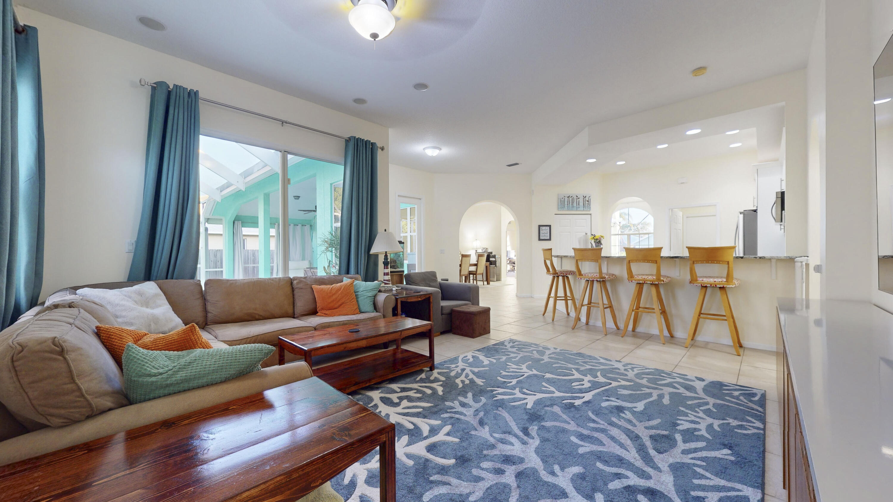 425 SW Dahled Avenue