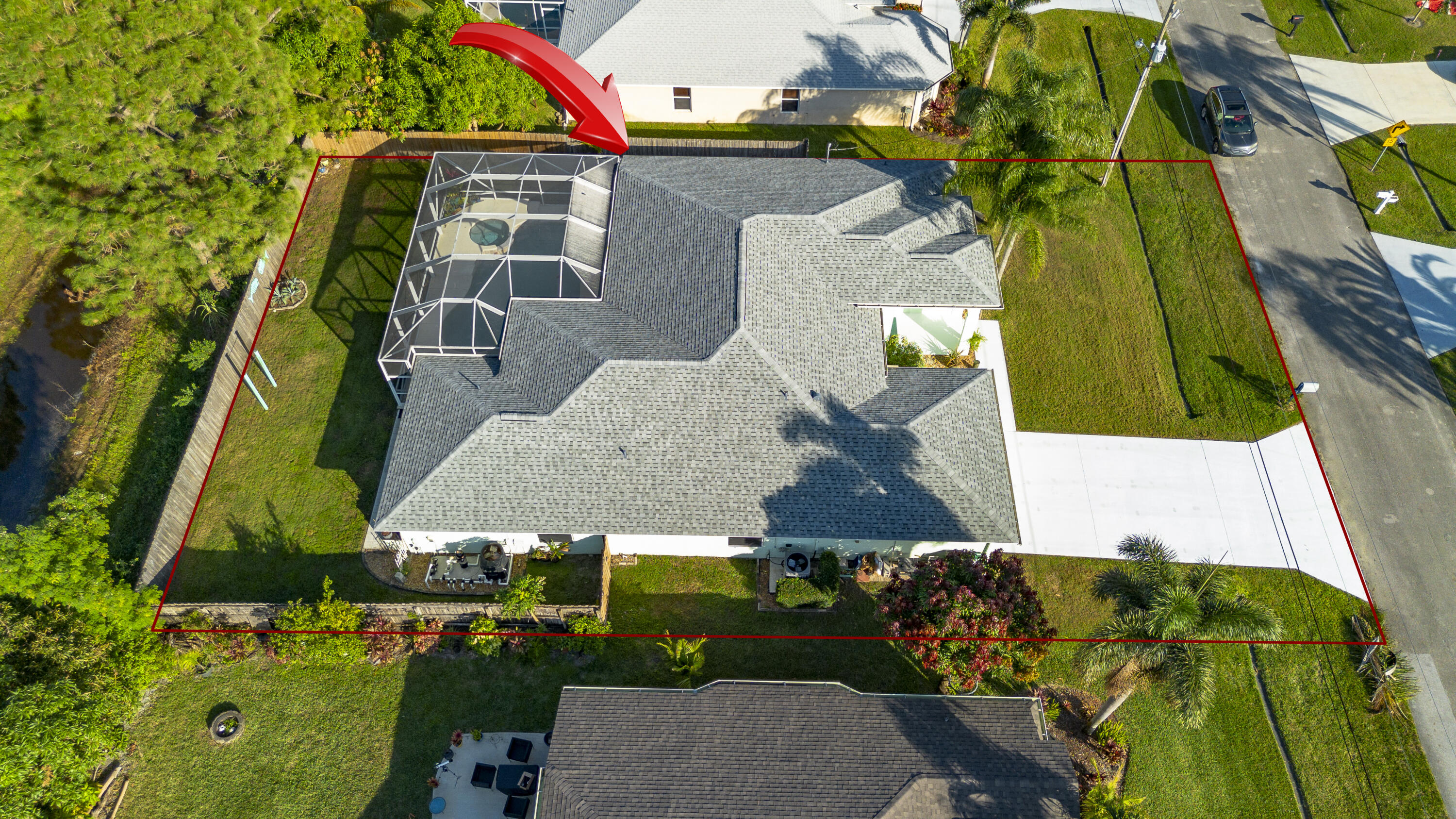 425 SW Dahled Avenue