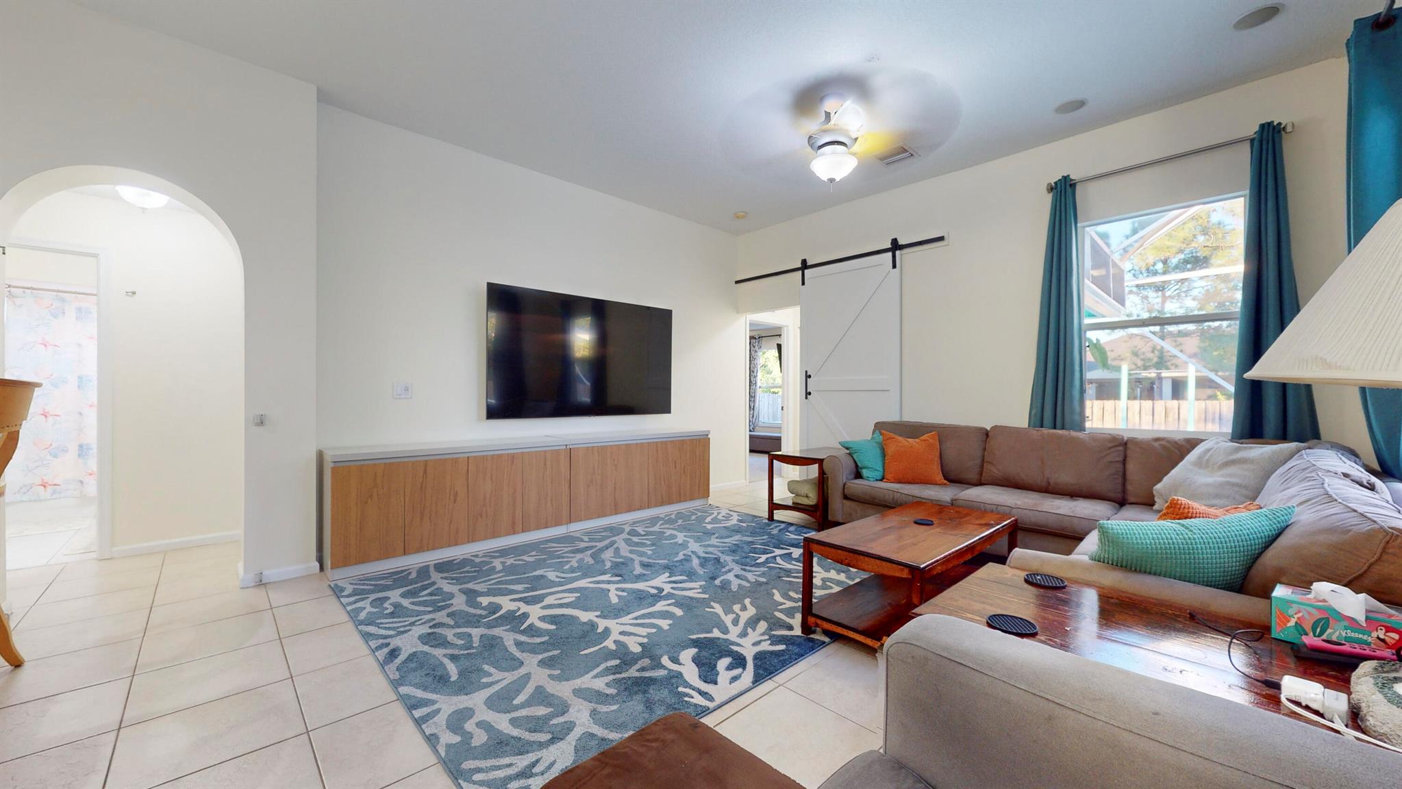 425 SW Dahled Avenue