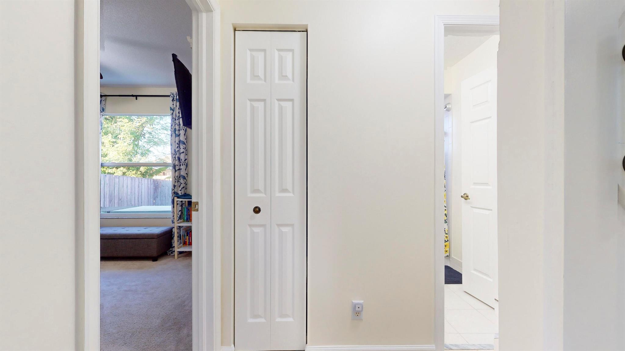 425 SW Dahled Avenue