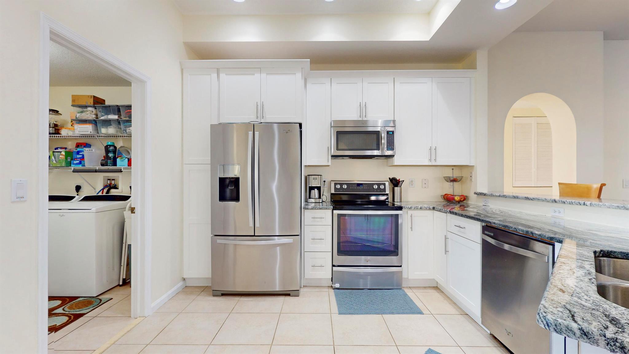 425 SW Dahled Avenue