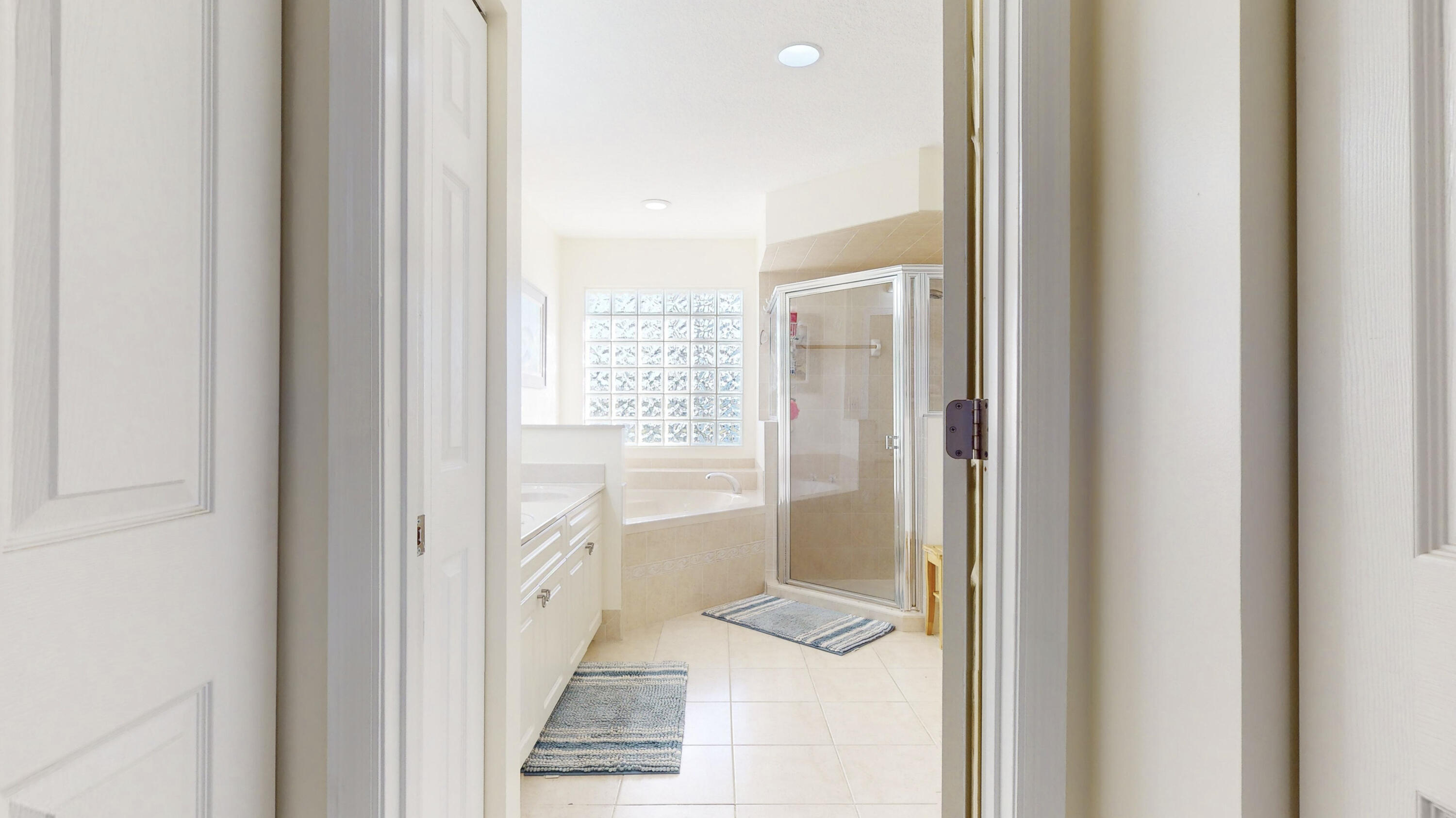 425 SW Dahled Avenue